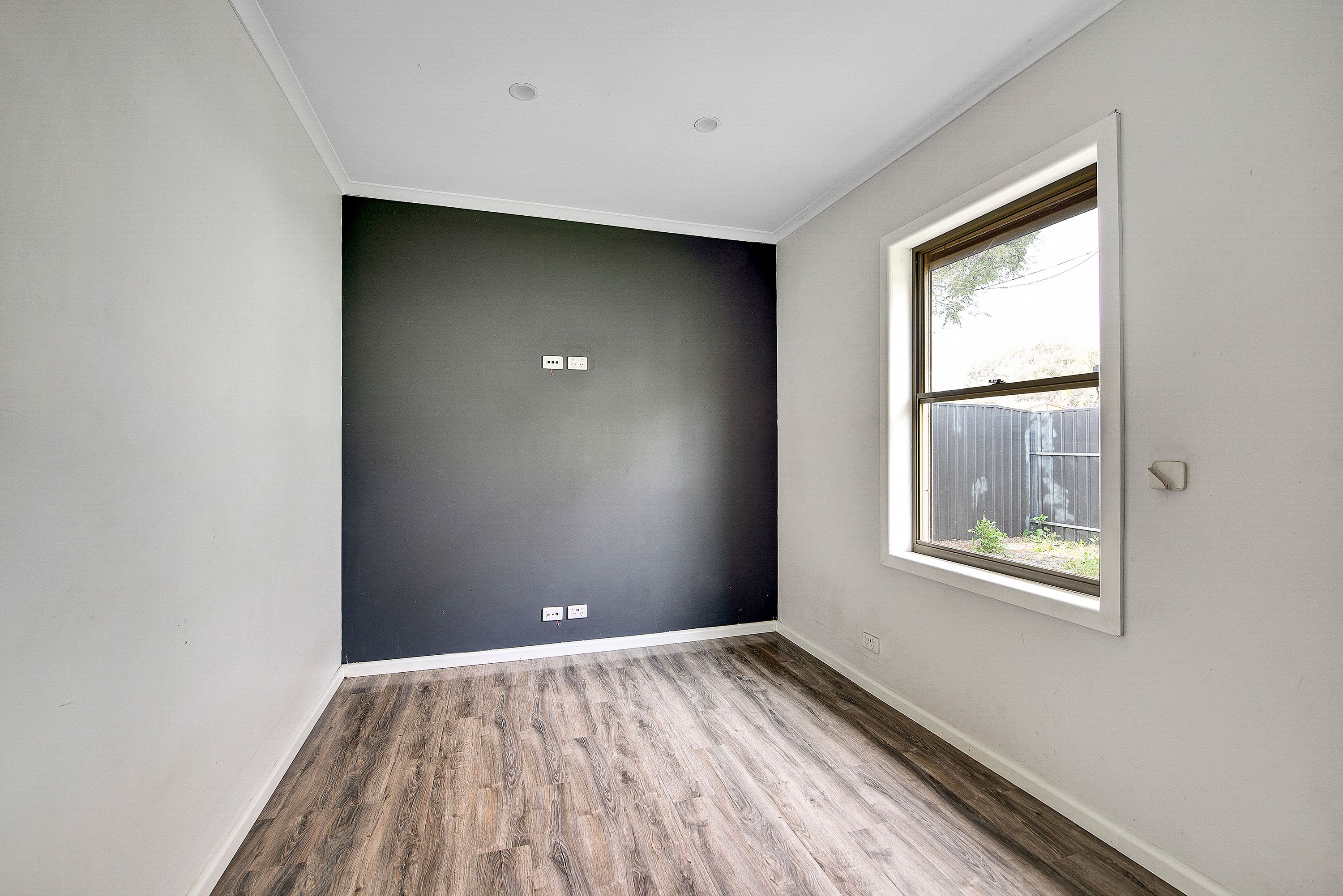 7 Stratford Road — photo 13 of 14