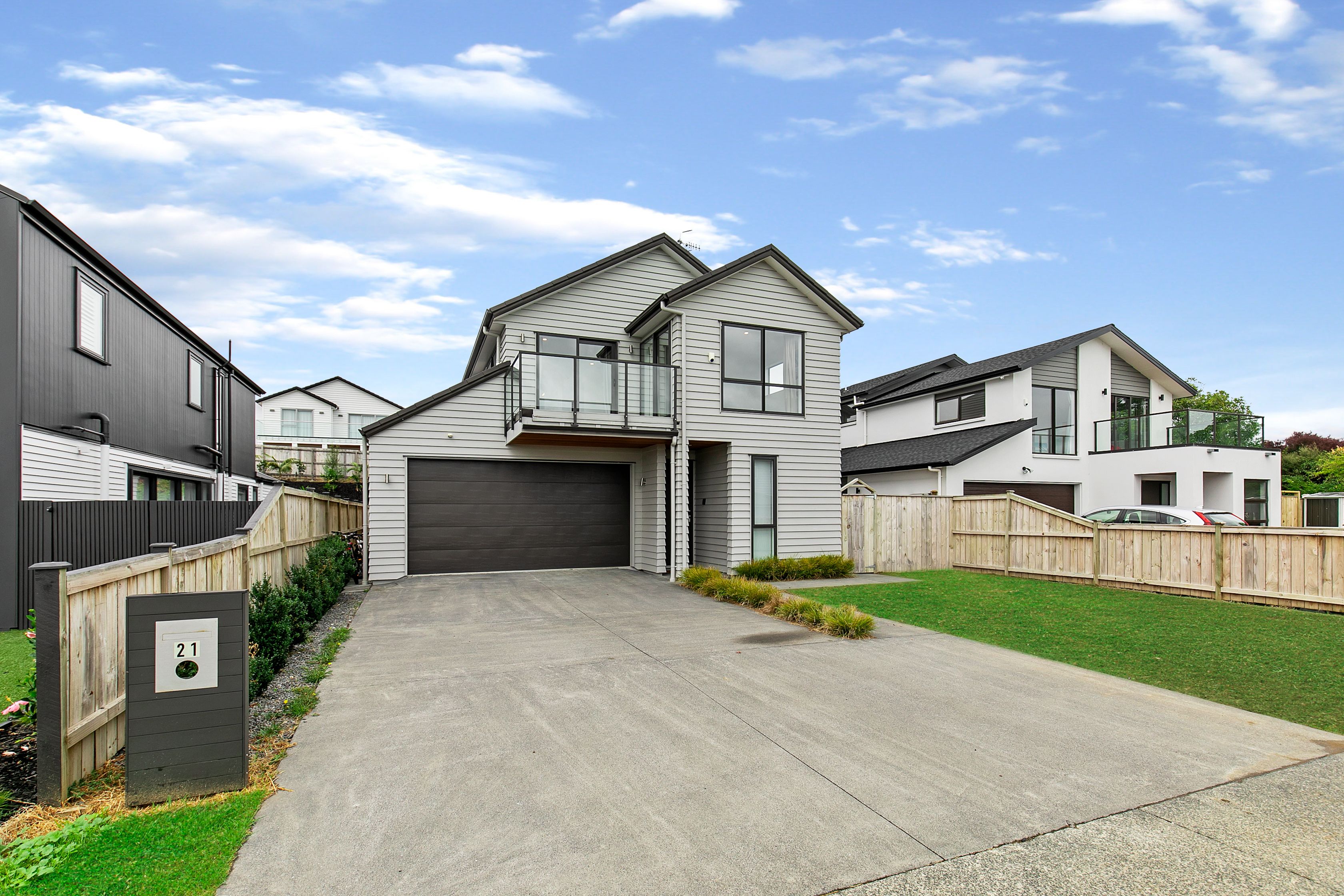 21 Thistle Close, Beachlands, Manukau City
