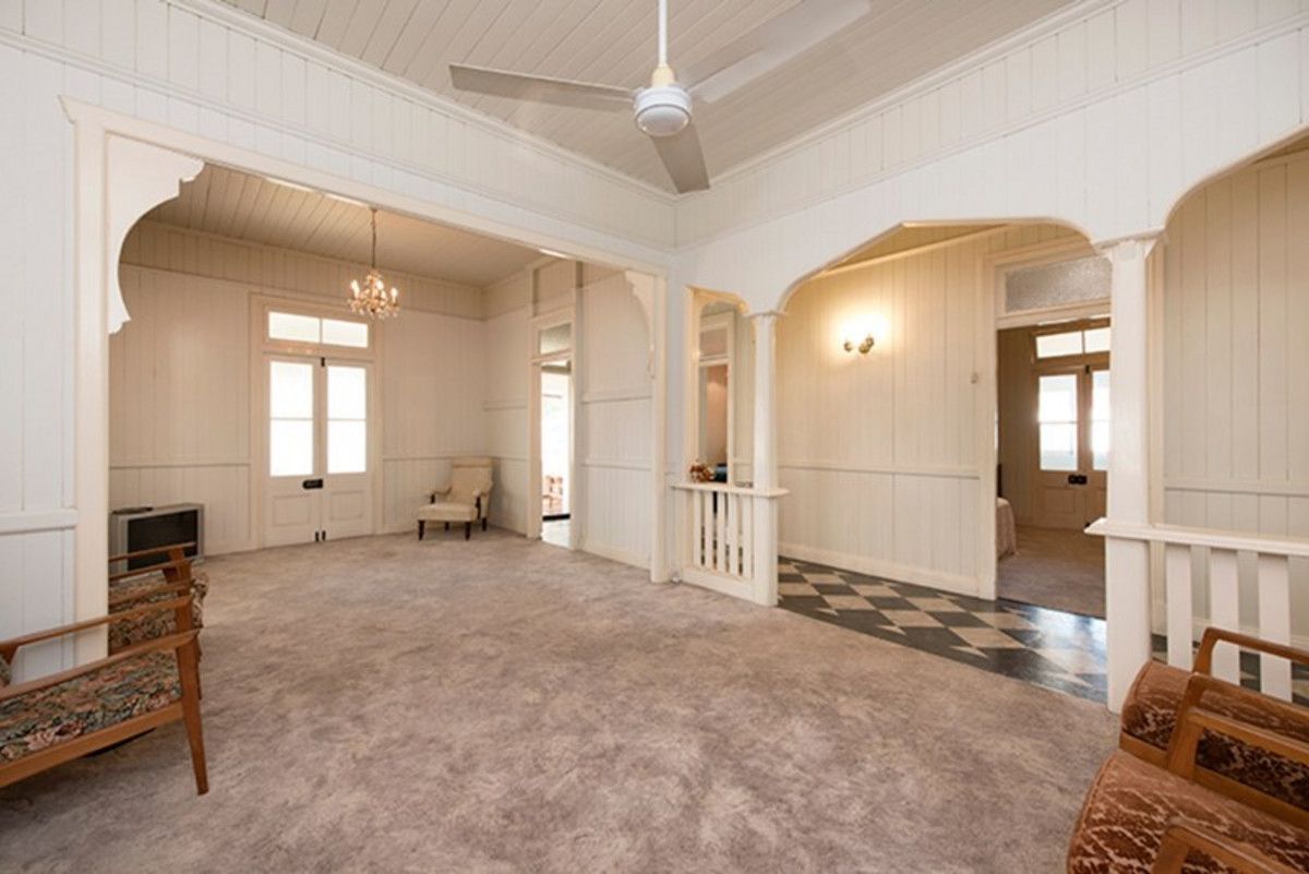42 Kew Road, Graceville, QLD 4075
