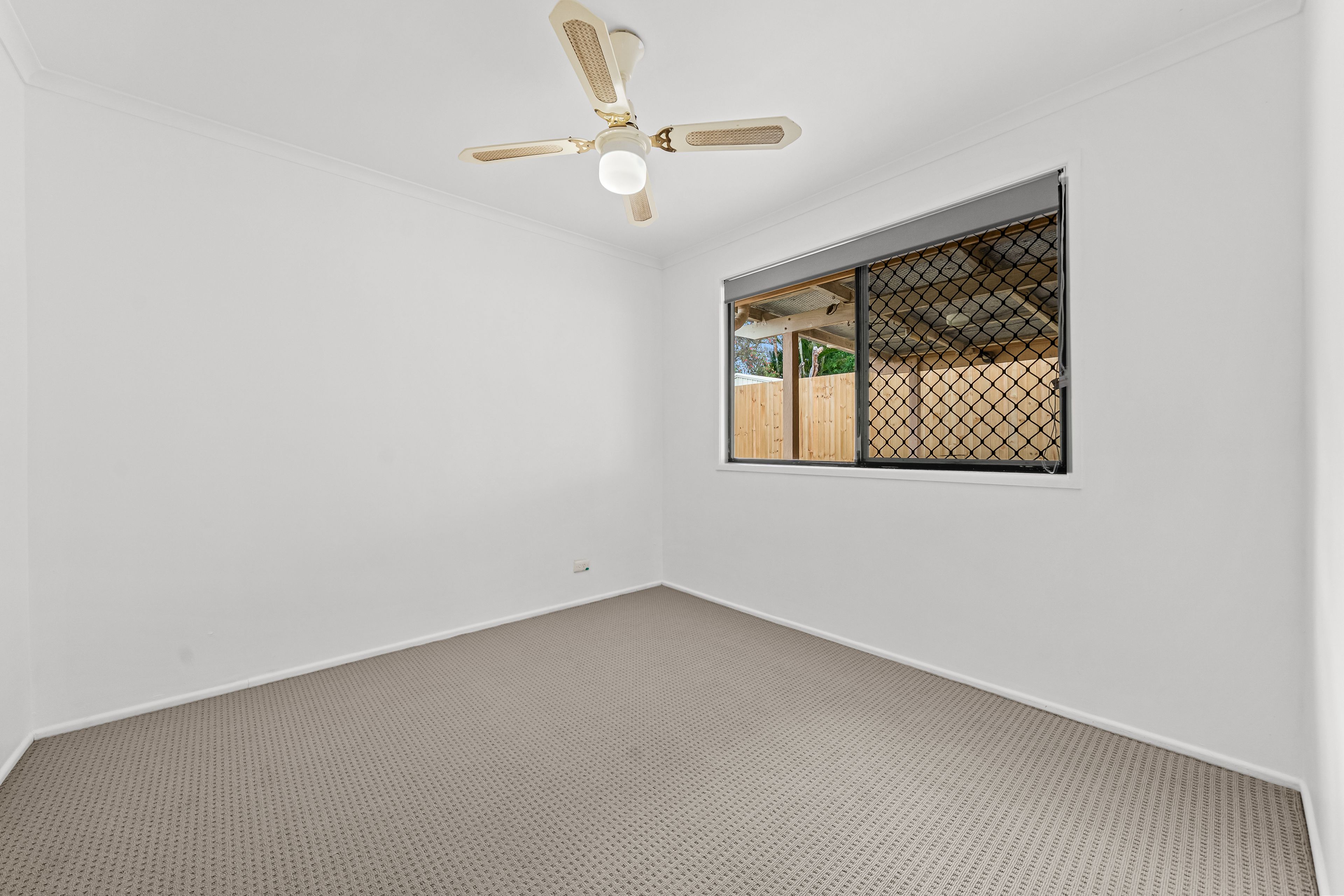 15 Canterbury Lane — photo 8 of 13