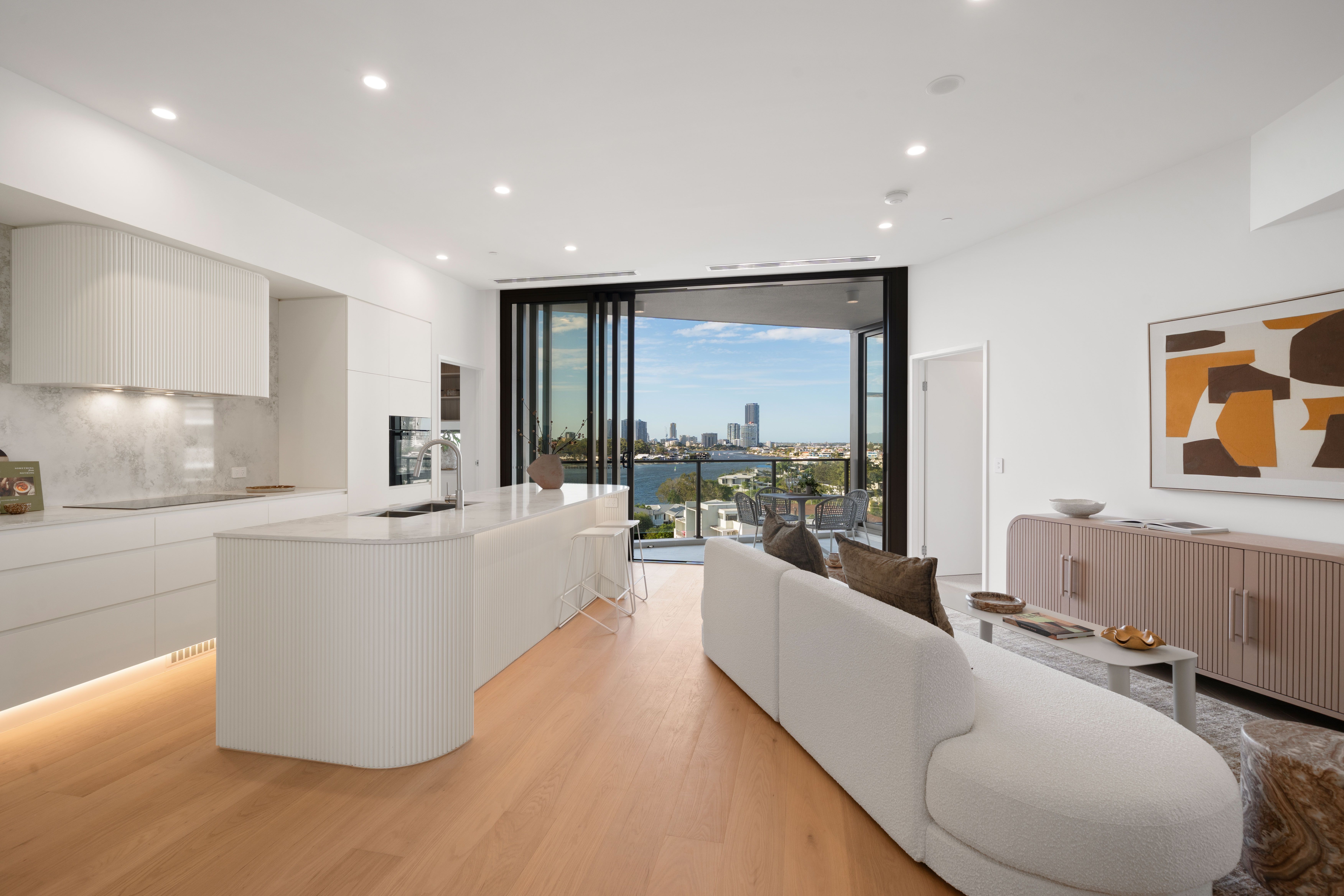 801/1 Aruma Street — photo 4 of 21