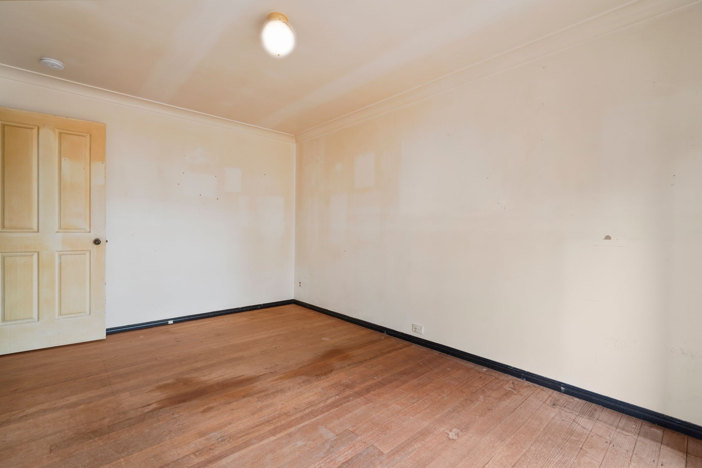 49 Steinhardt Street — photo 9 of 16