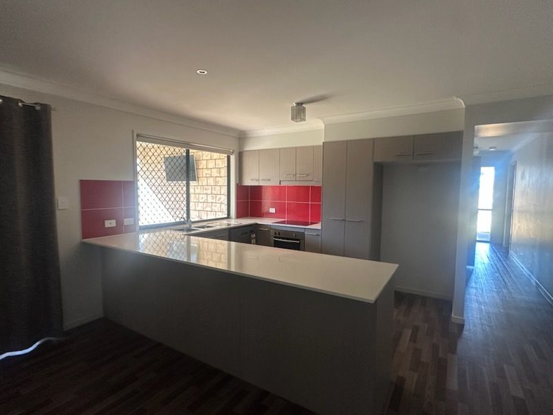 13 Hamlyn Road, Oakey, QLD 4401