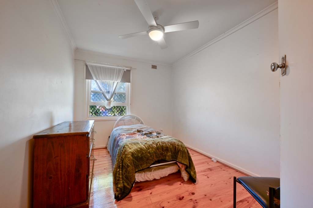 72 Gordon Street — photo 4 of 9