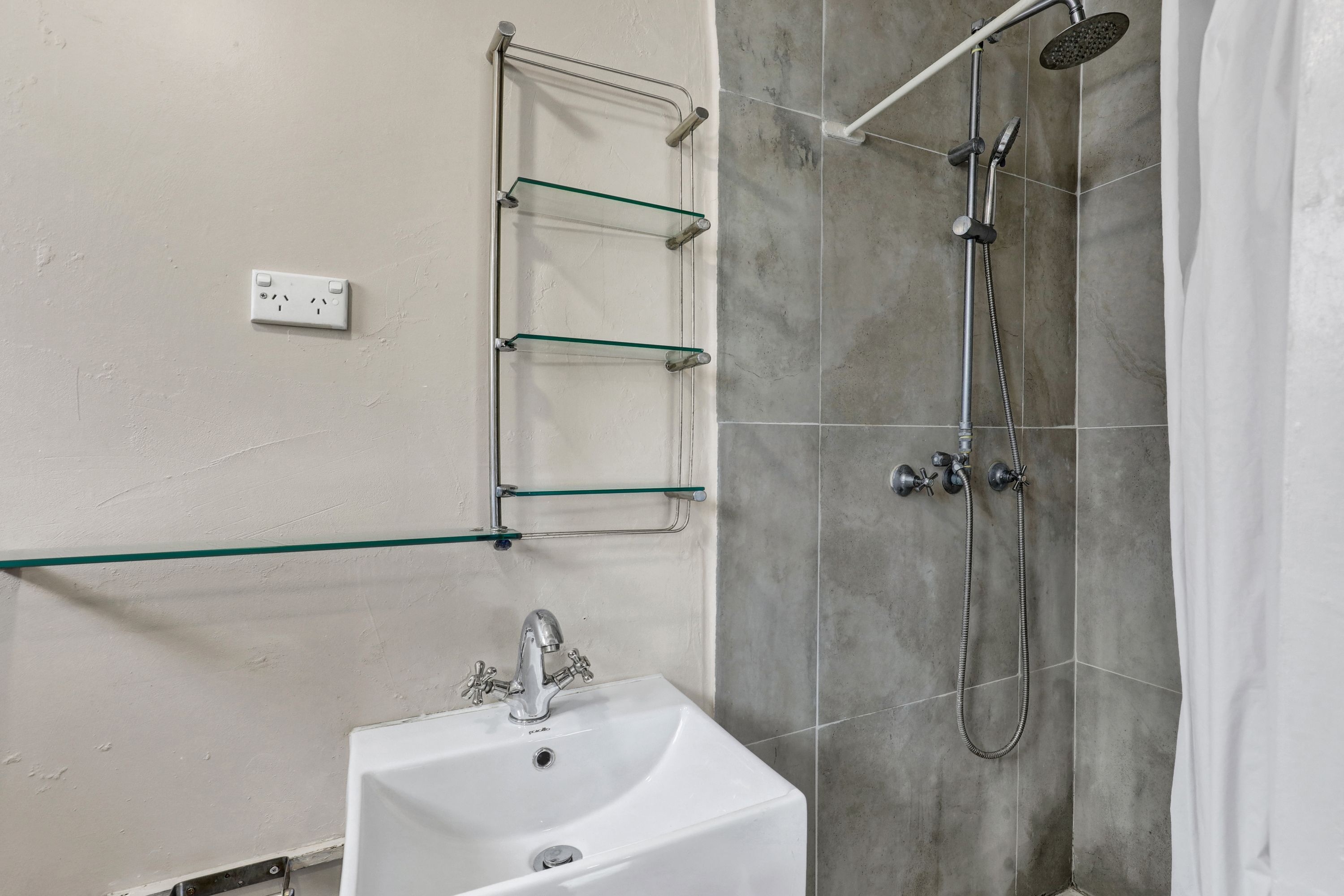 23 Boyd Avenue — photo 12 of 13