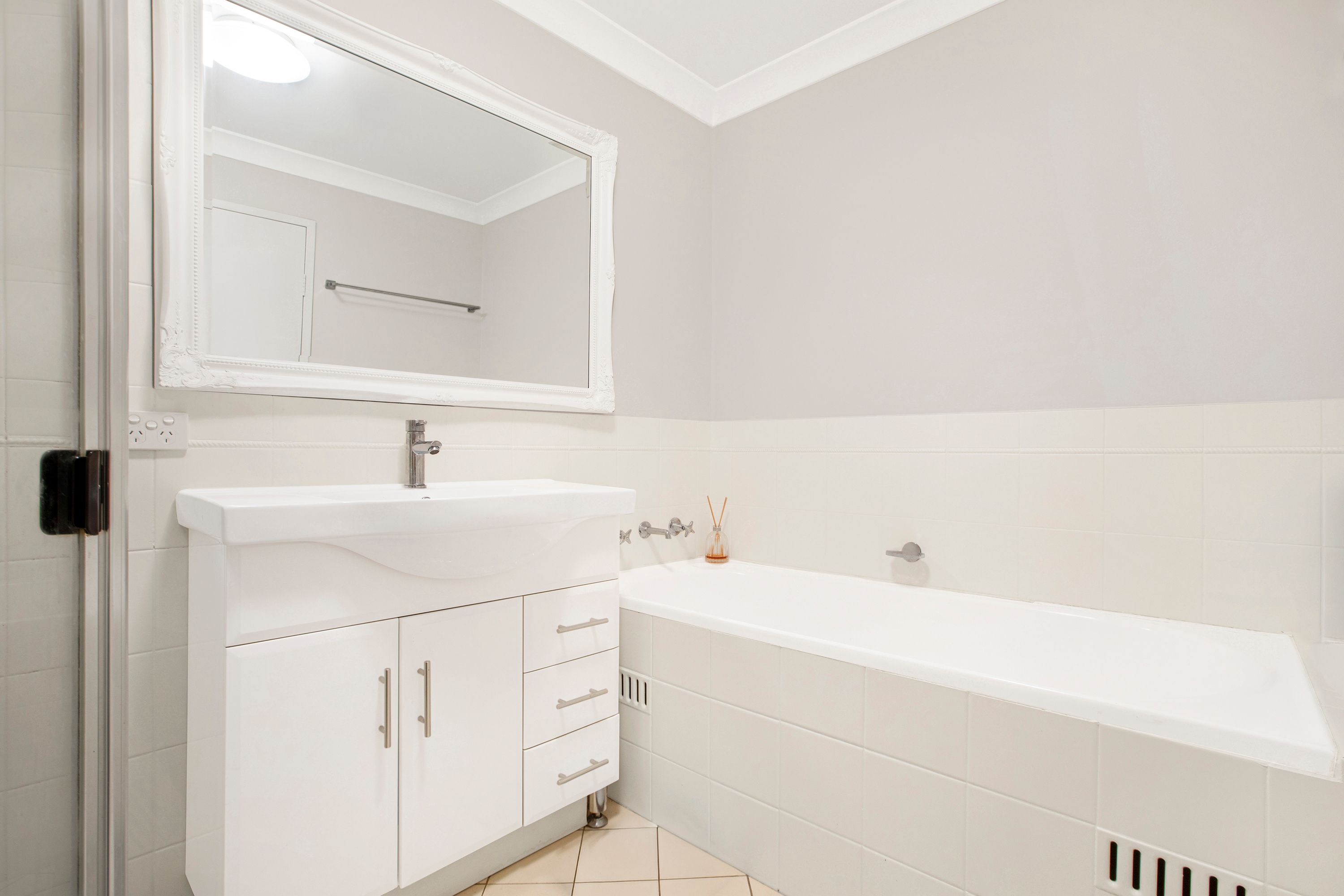 2/127 Banksia Street — photo 7 of 9