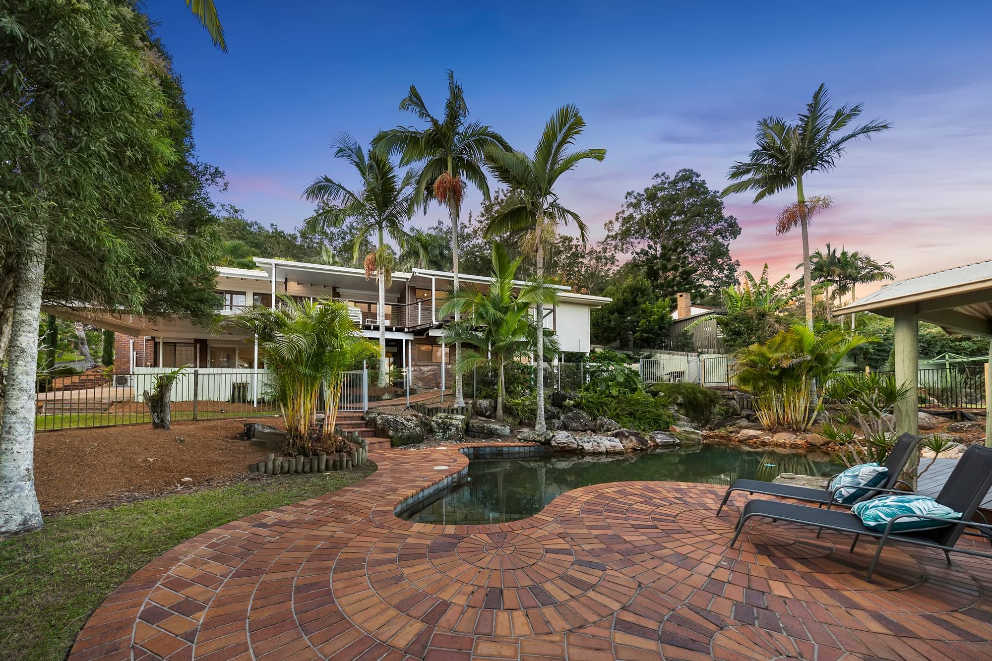 1 - 3 Yanum Place, Chapel Hill, QLD 4069