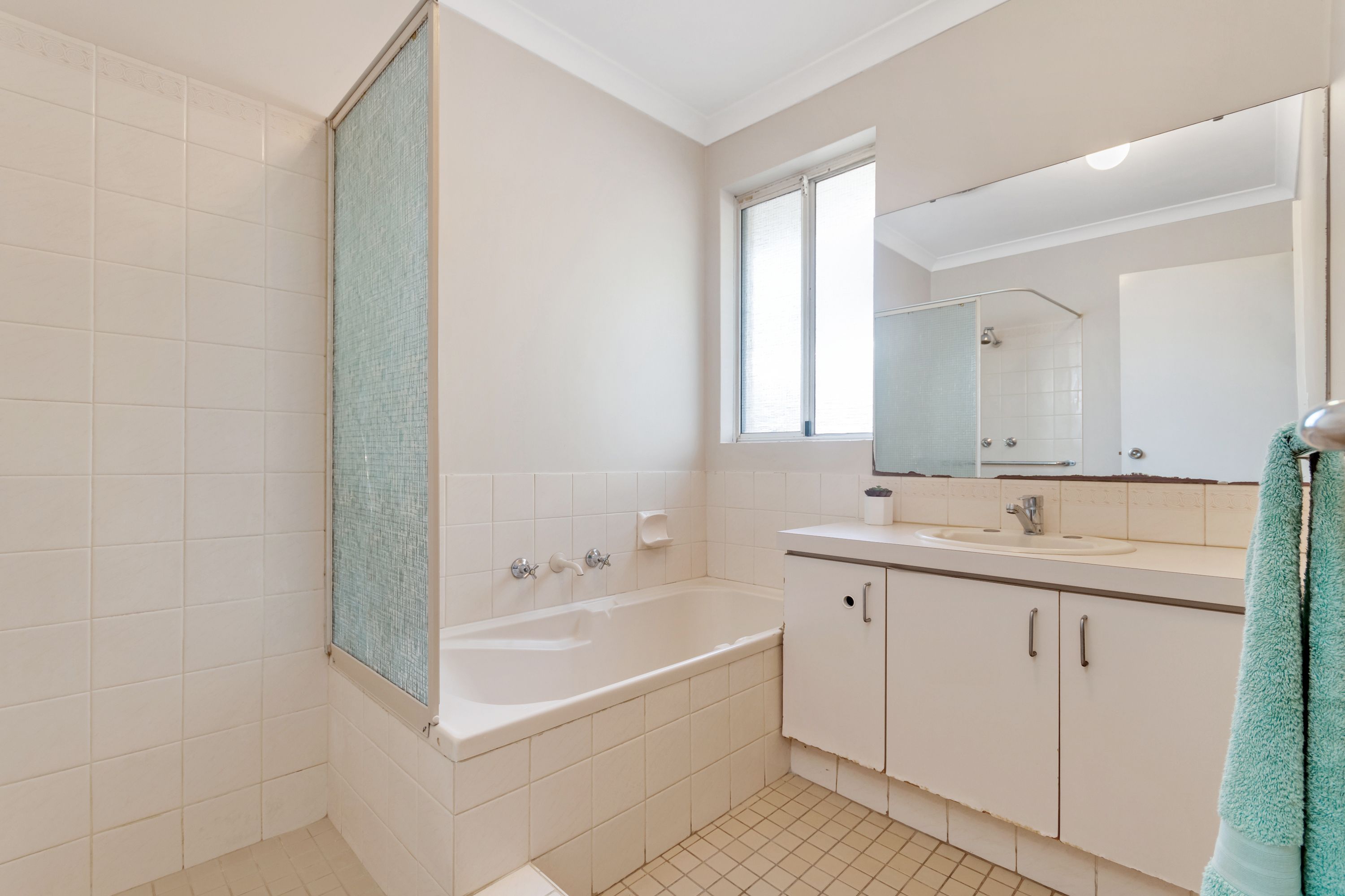 5 Sutton Court — photo 16 of 21