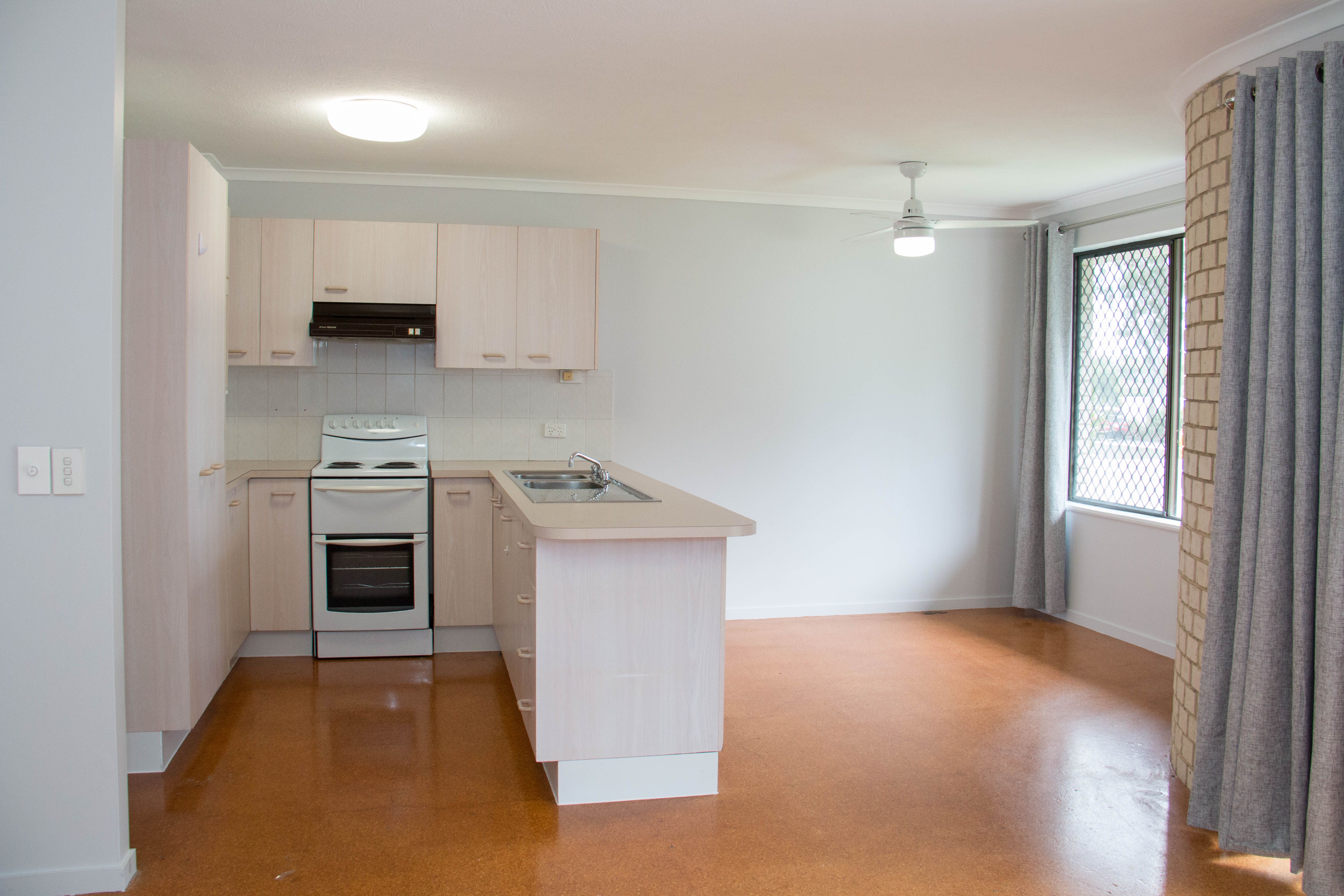 2/123 Bradman Avenue, Maroochydore, QLD 4558
