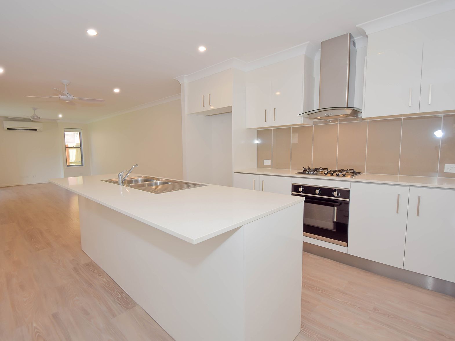 1/7 Falcon Lane, PEREGIAN SPRINGS, QLD 4573