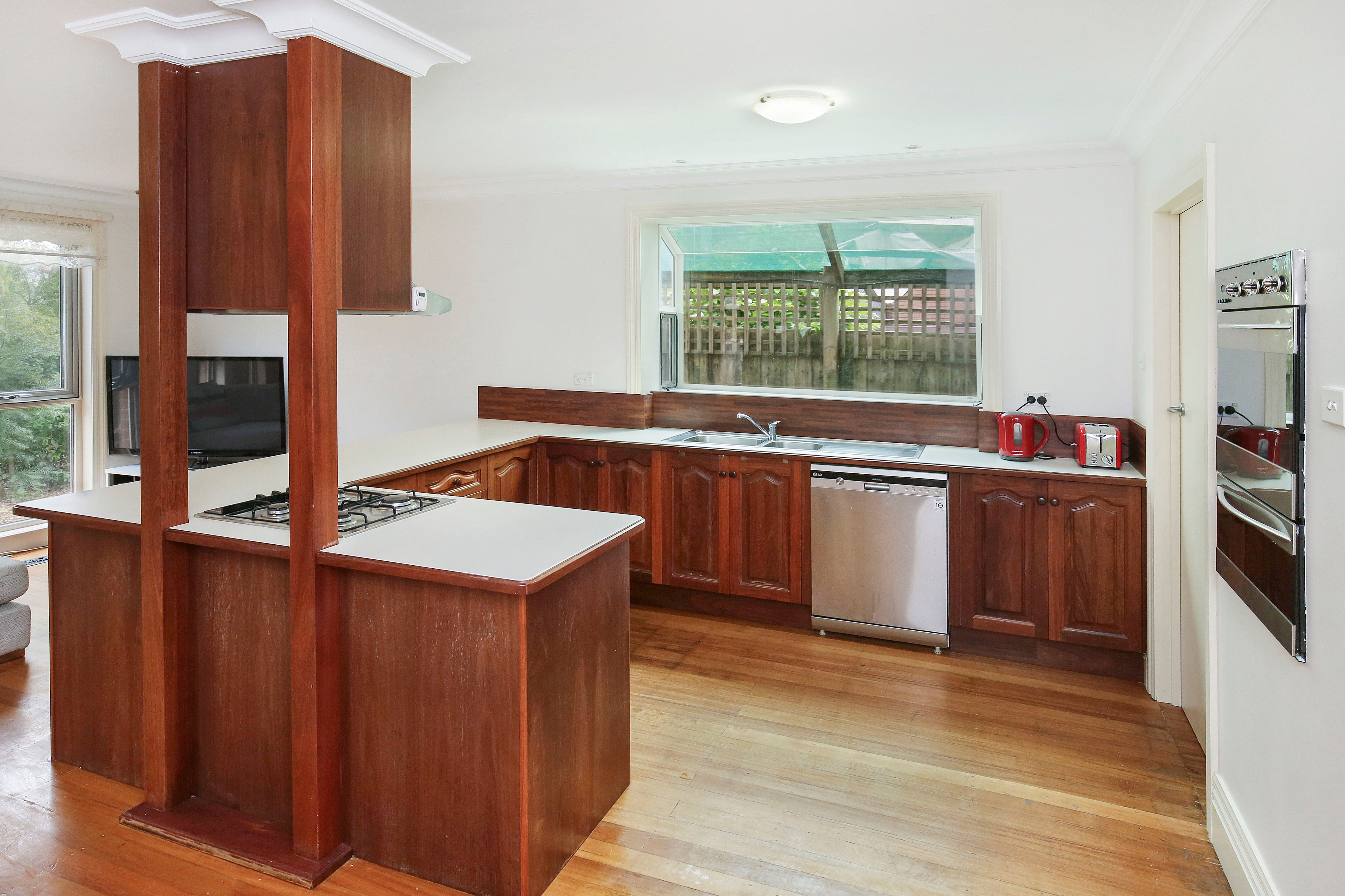 2 Casey Drive, Lalor, VIC 3075
