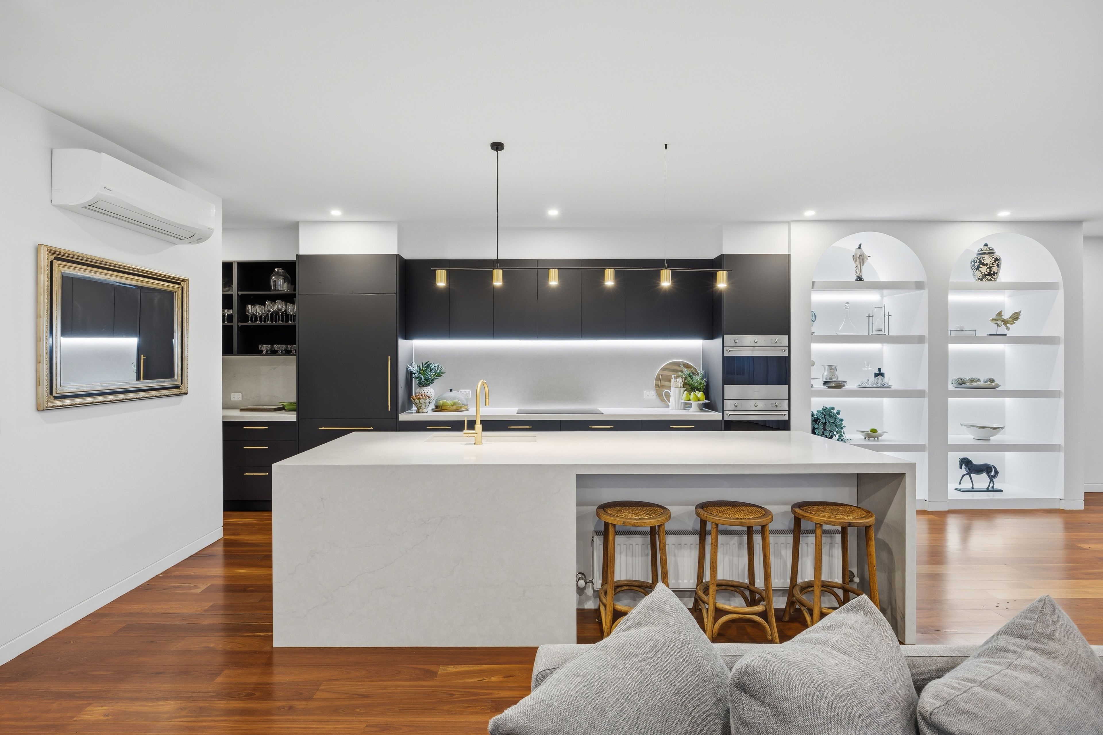 10 Clarendon Street — photo 7 of 30