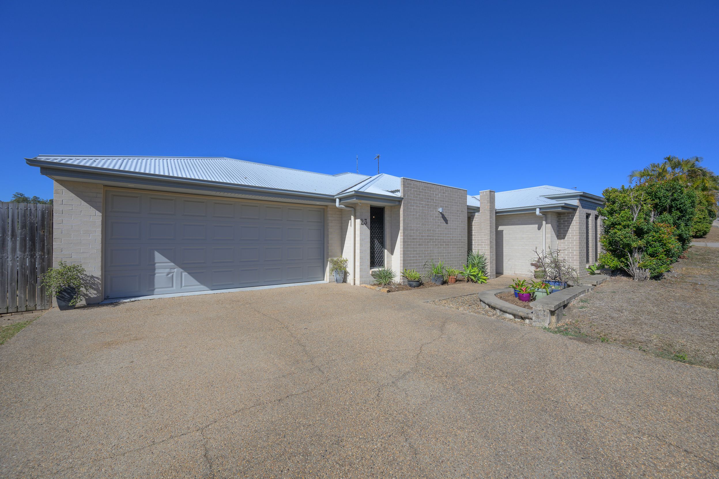 184 J Hickey Avenue, Clinton, QLD 4680