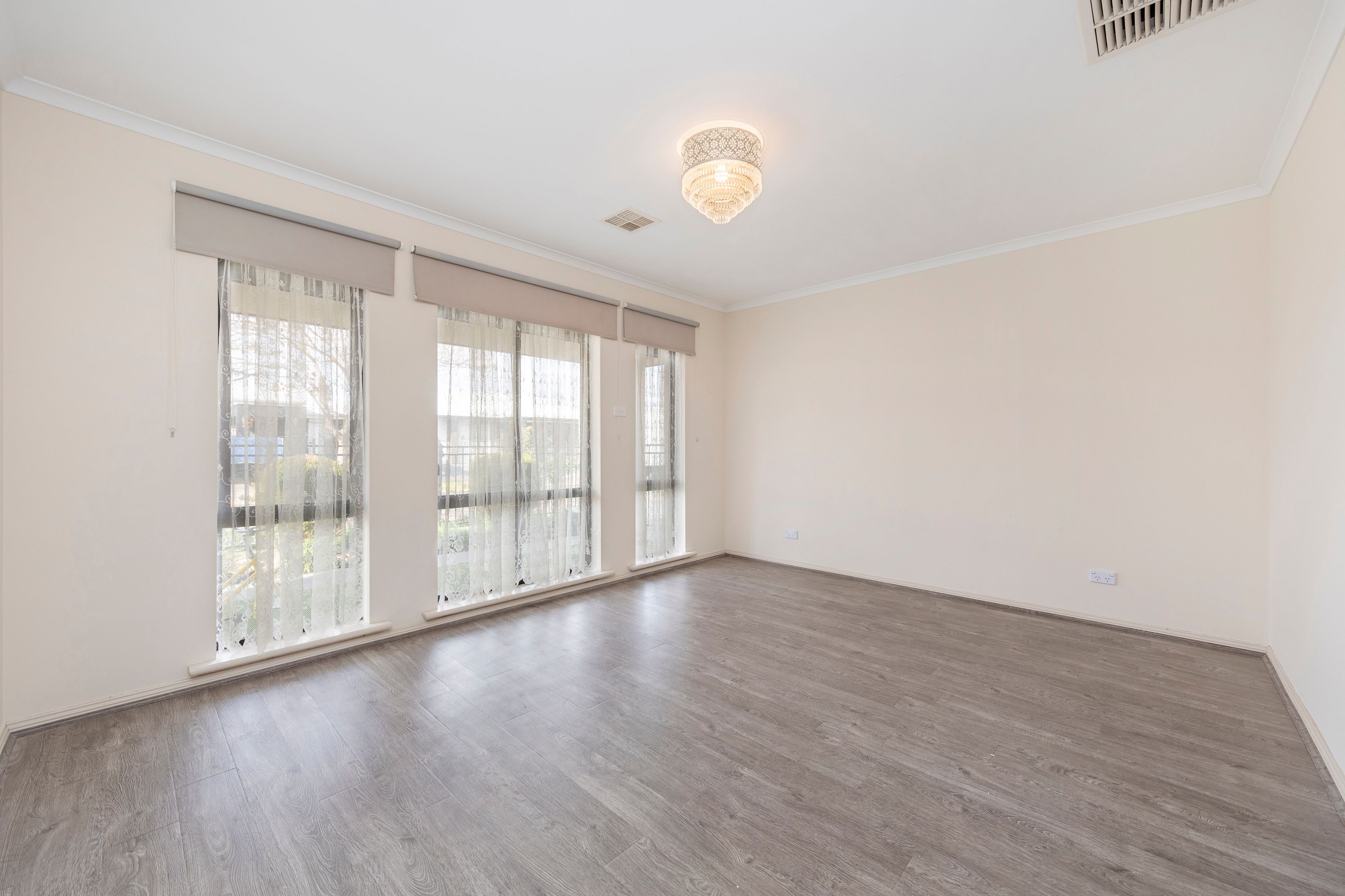 5 Carode Street, Munno Para, SA 5115