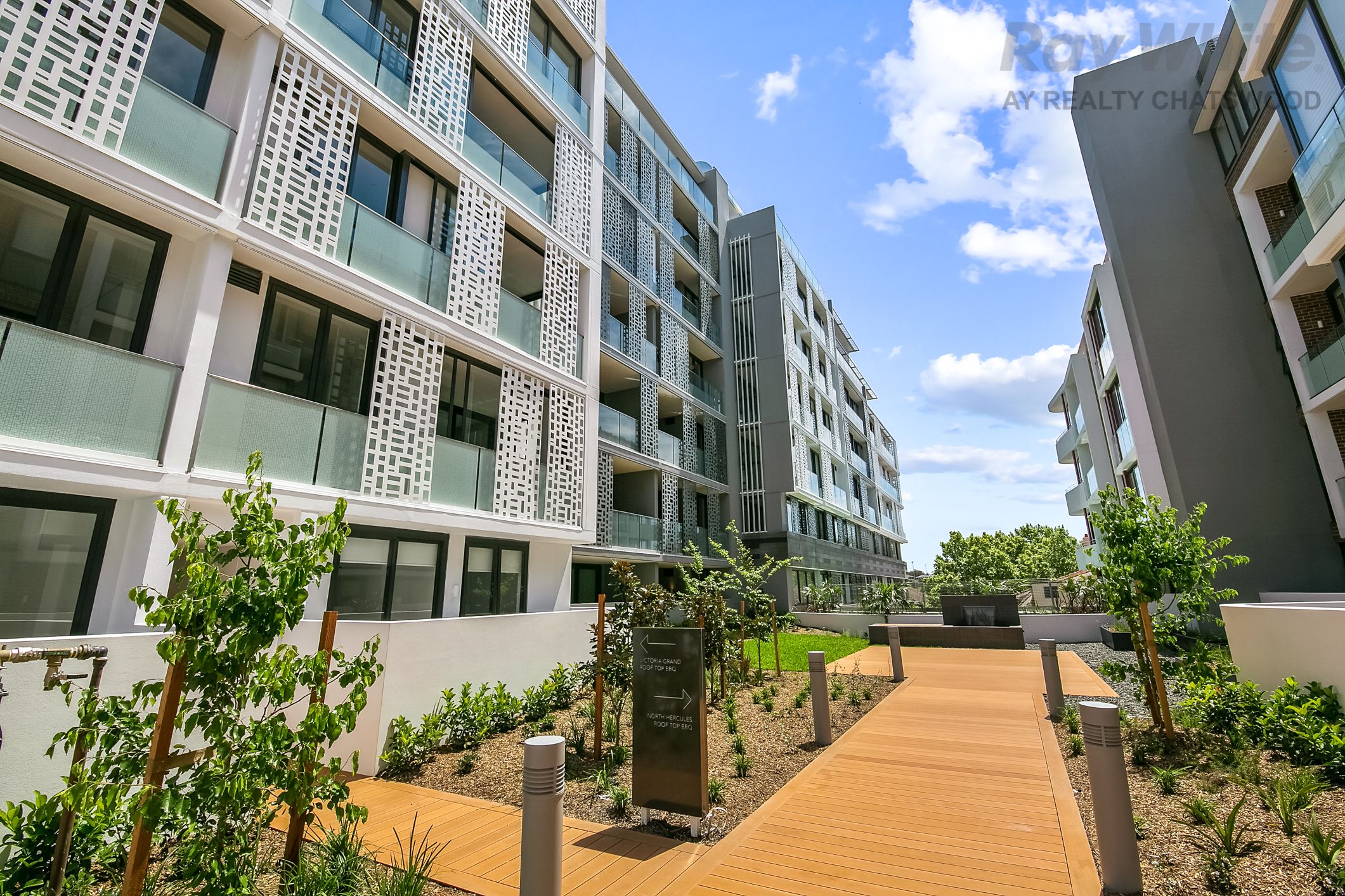 7 Oscar Street, Chatswood NSW 2067