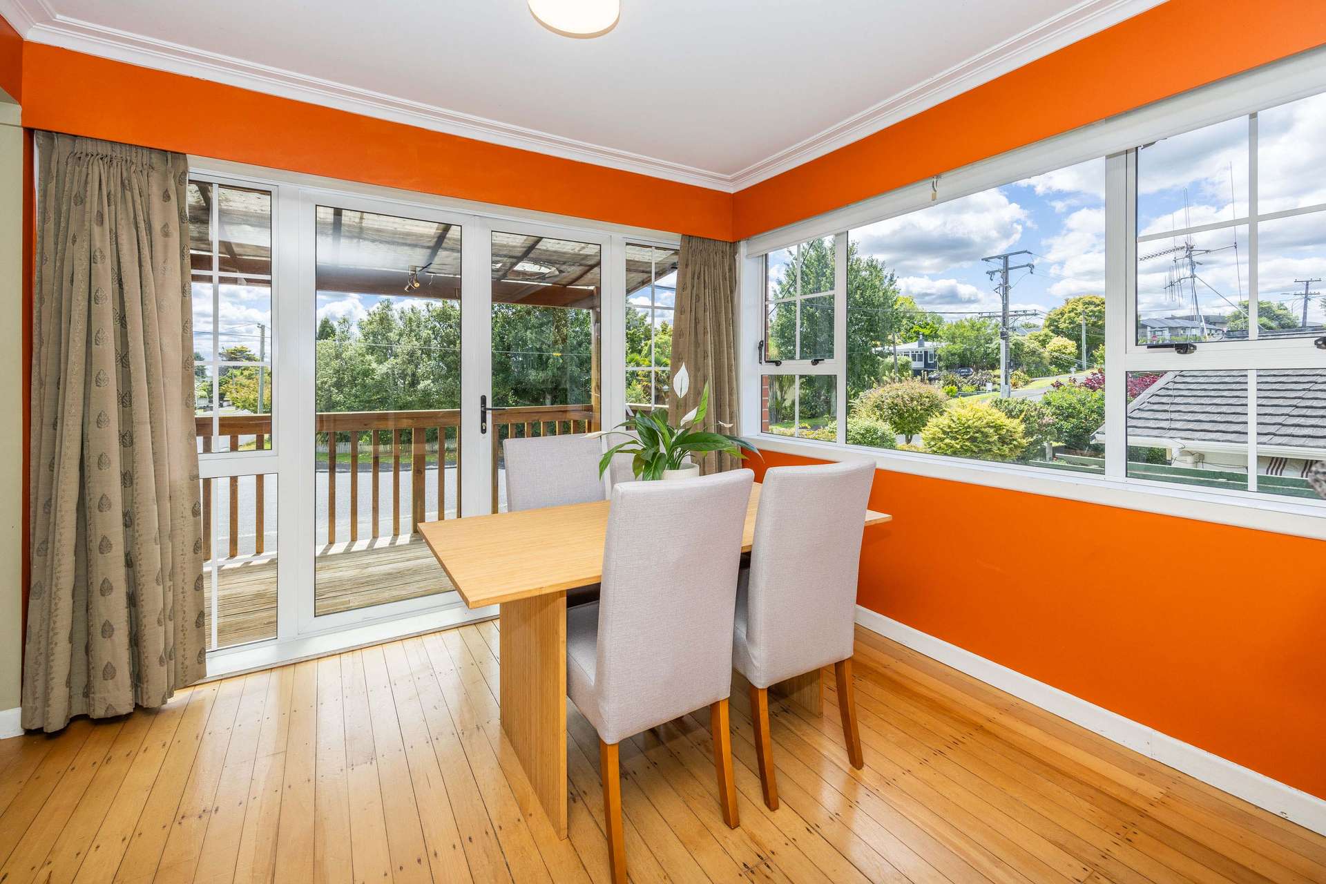 31 Mitcham Avenue photo 8