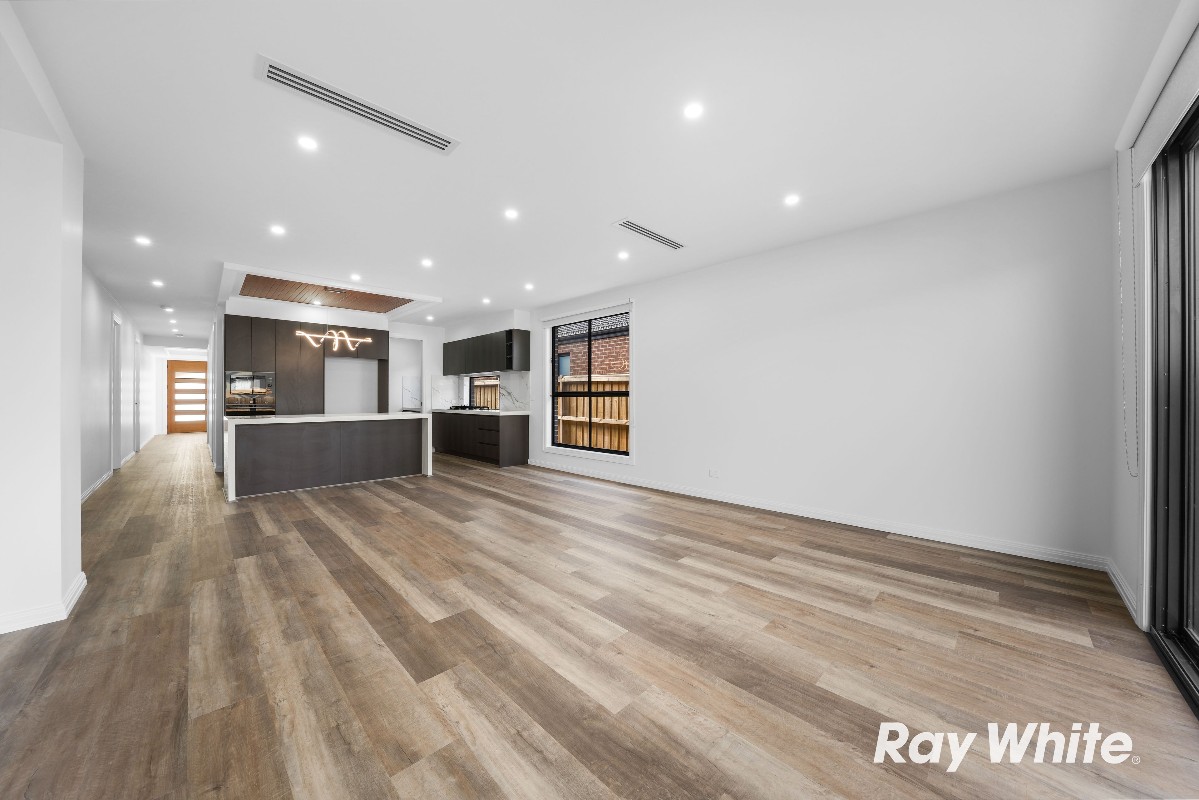 15 Kilarnie Boulevard — photo 7 of 26