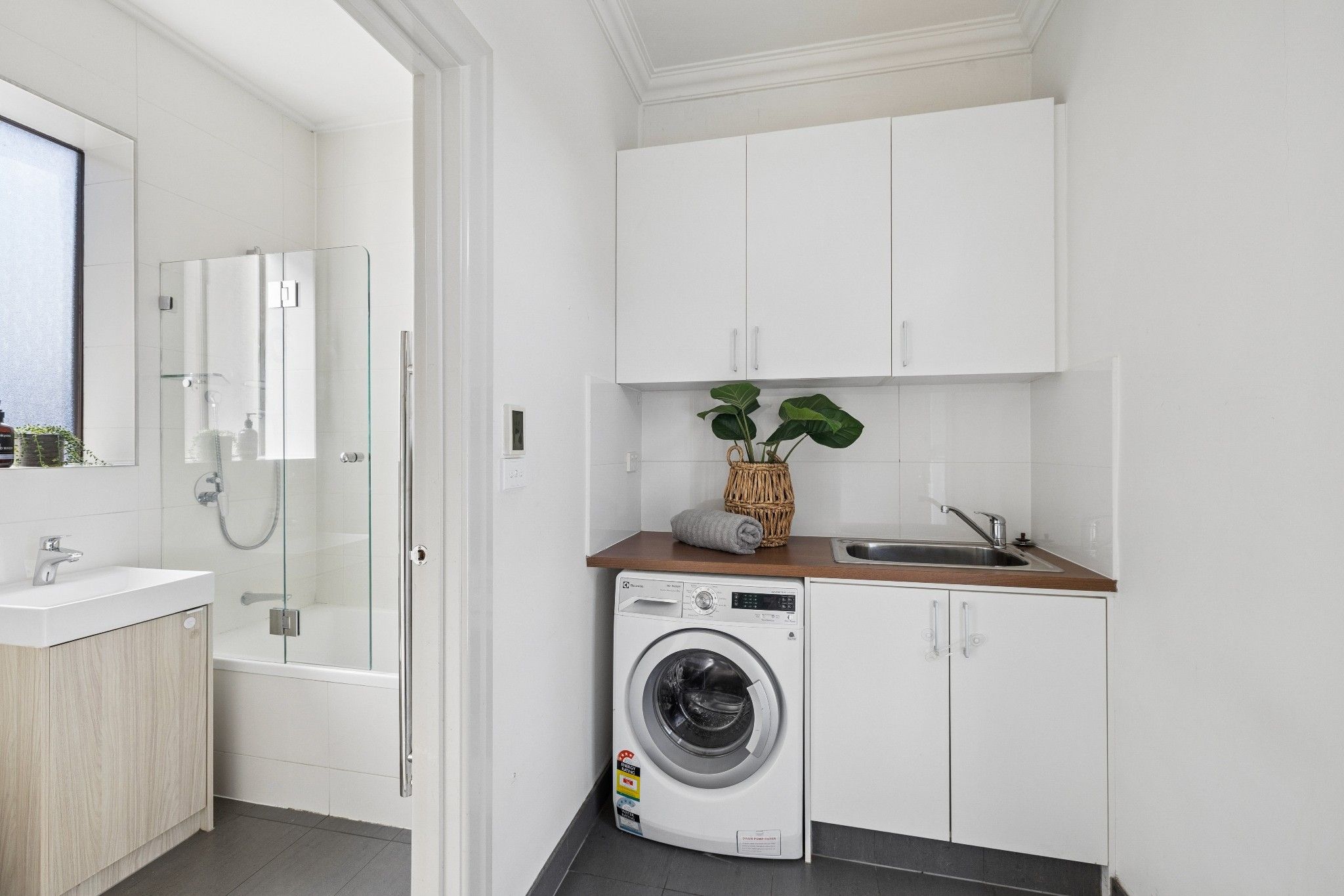 198 Raglan Street — photo 8 of 14