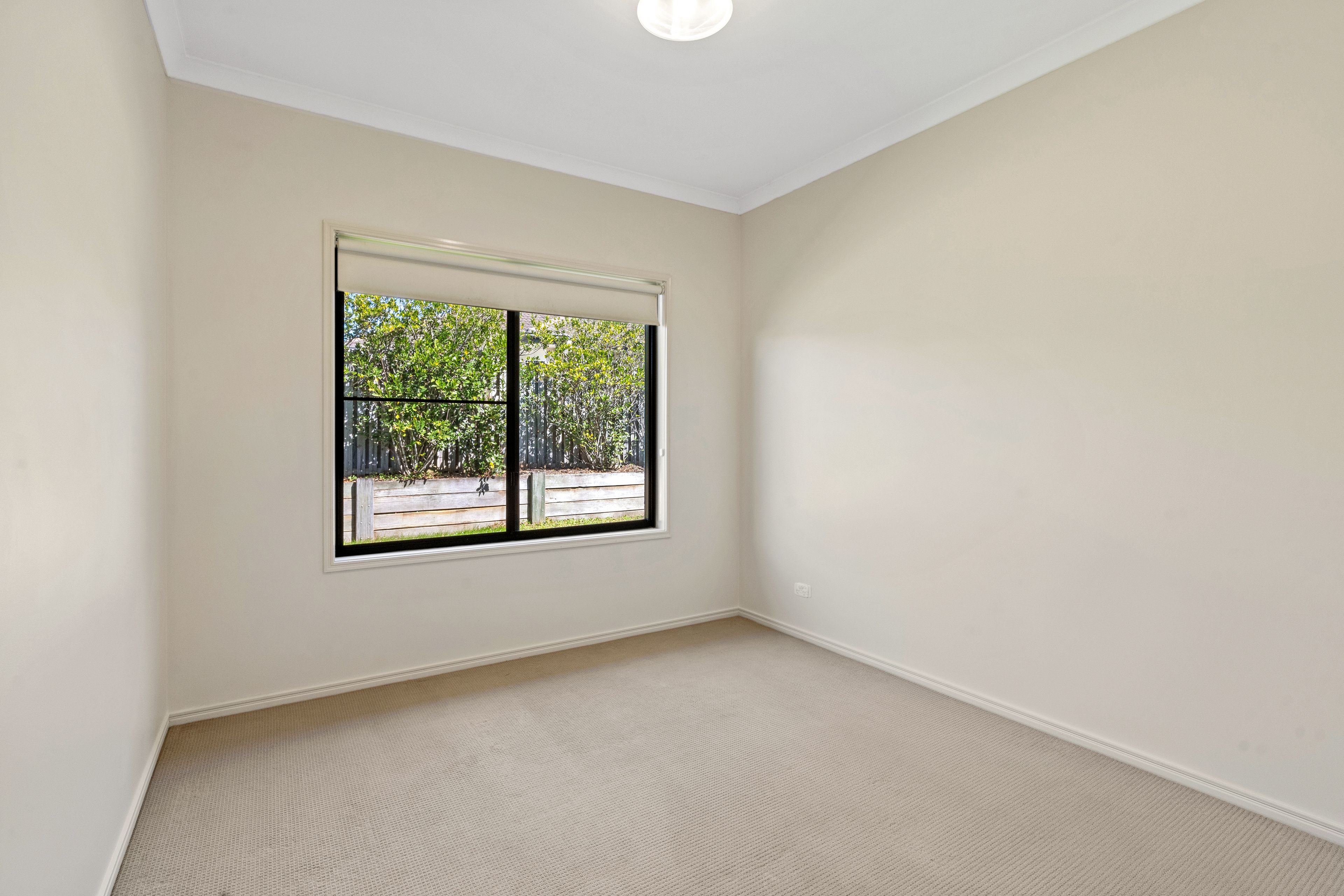 16 Redcedar Street, North Lakes, QLD 4509