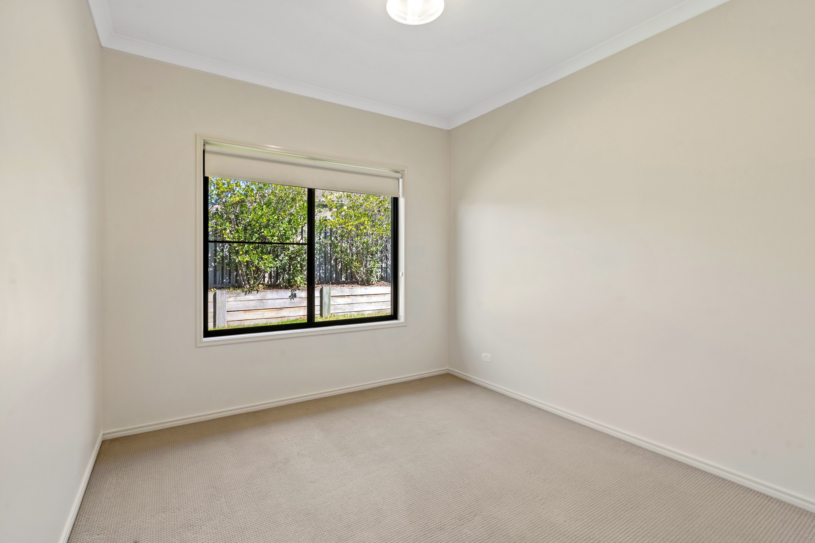 16 Redcedar Street, North Lakes, QLD 4509