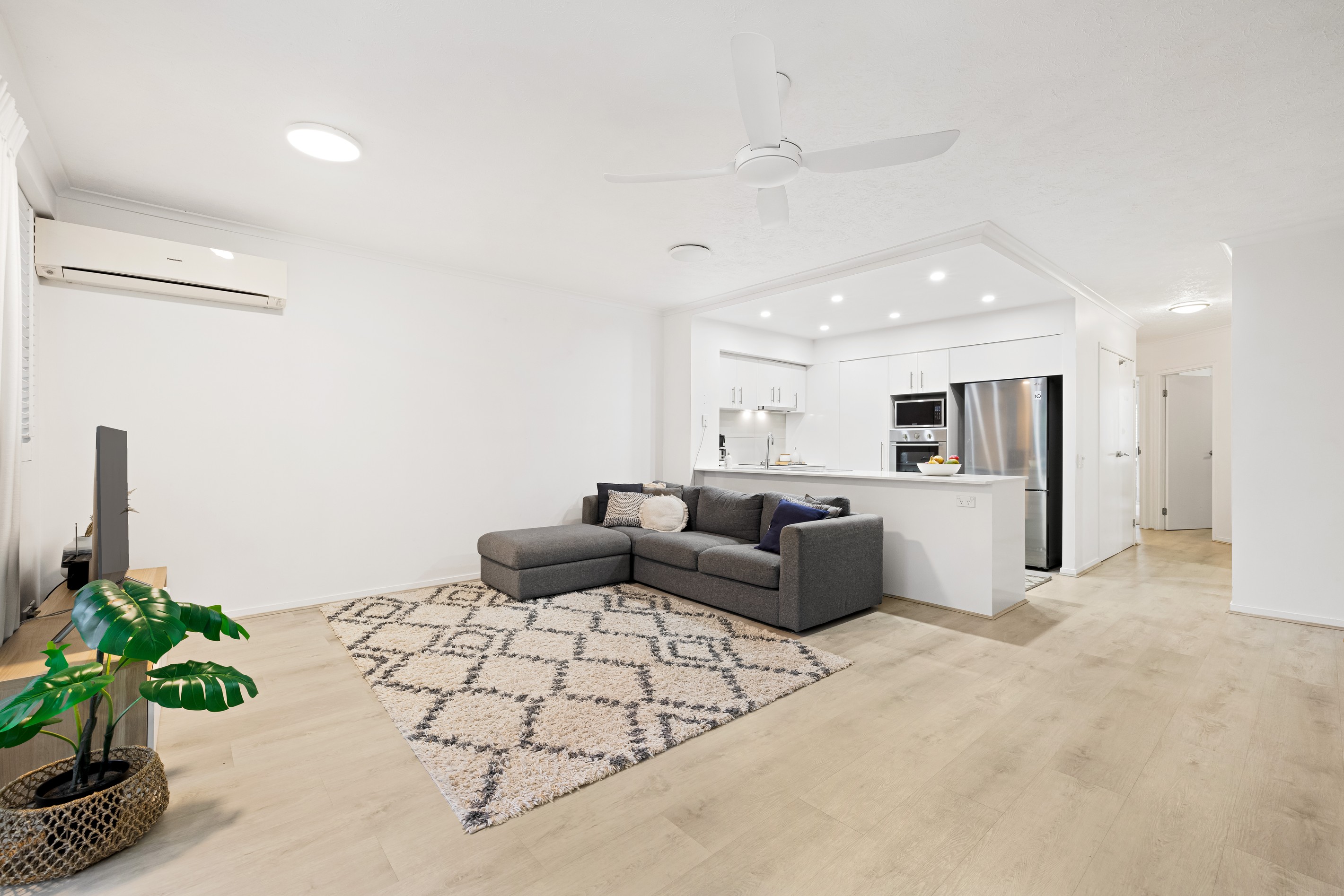 72/10-16 Alexandra Avenue, Mermaid Beach, QLD 4218