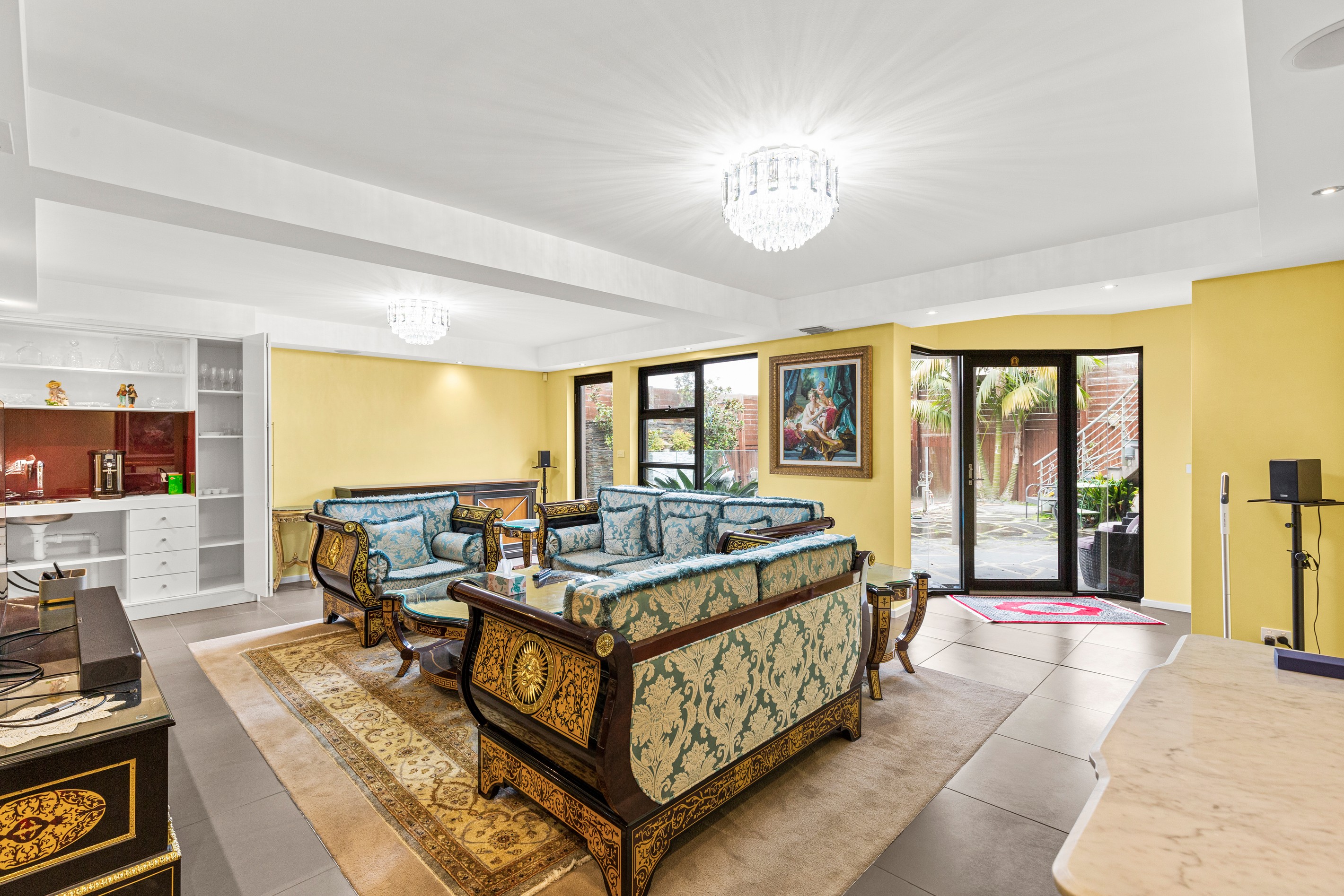 8 Erskine Crescent, Wheelers Hill, VIC 3150