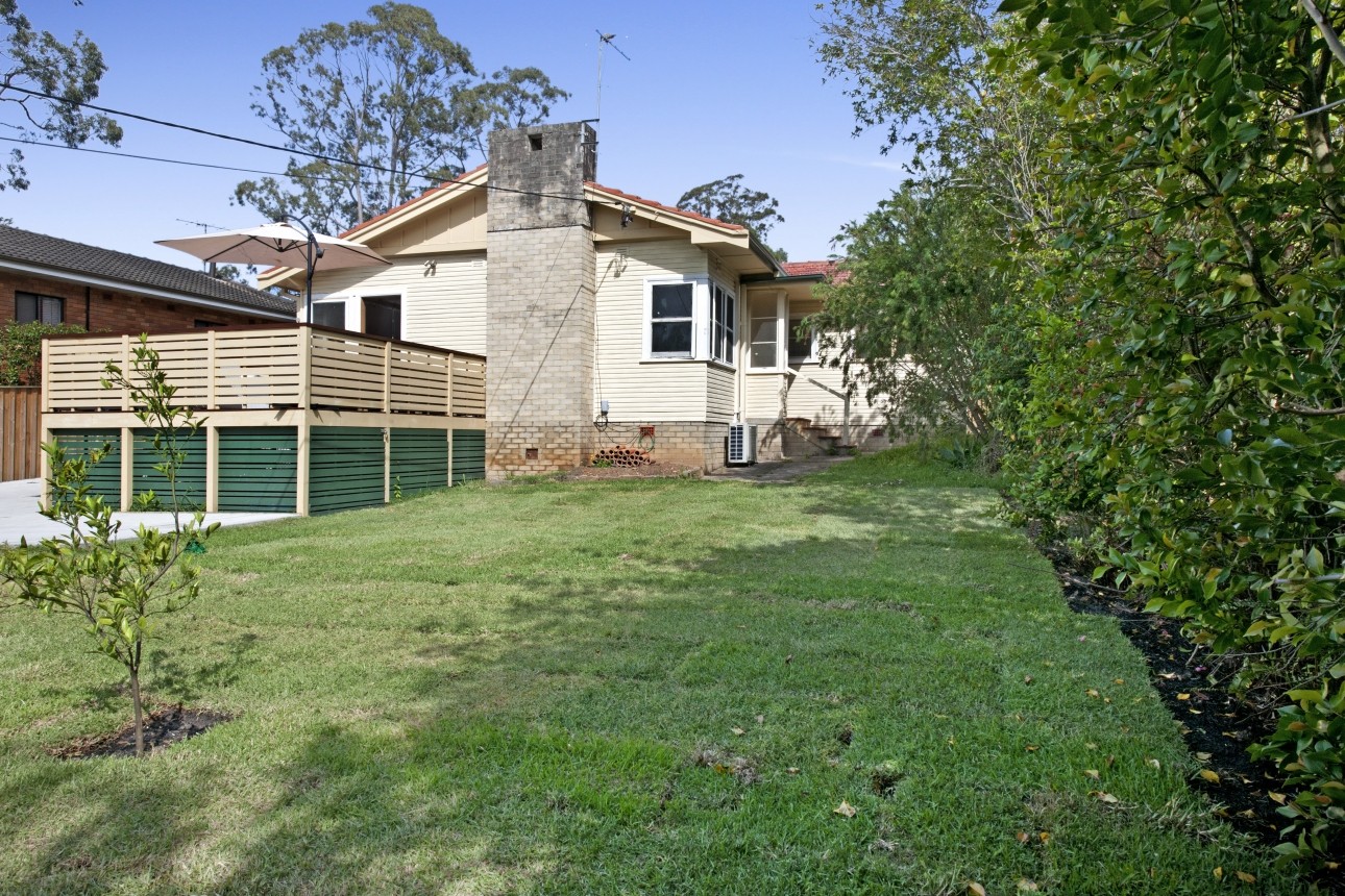 102 Denman Parade, Normanhurst, NSW 2076