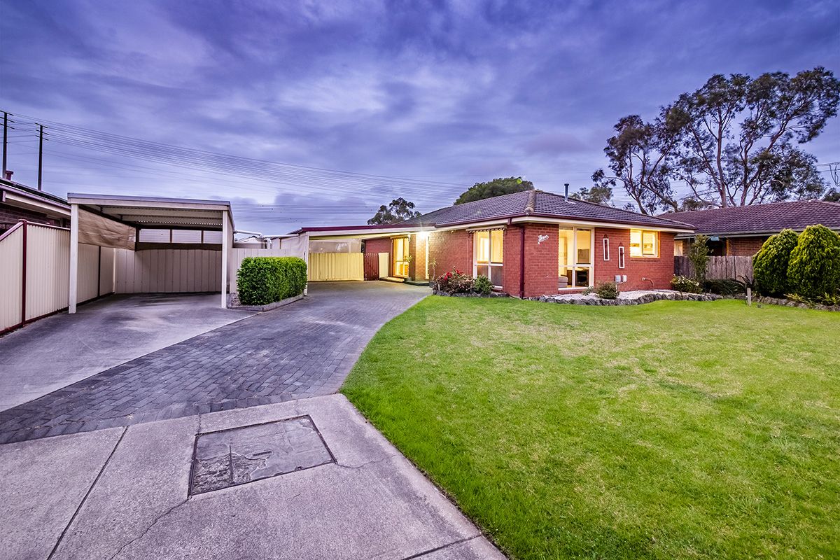 3 Rose Lane, Cranbourne VIC 3977