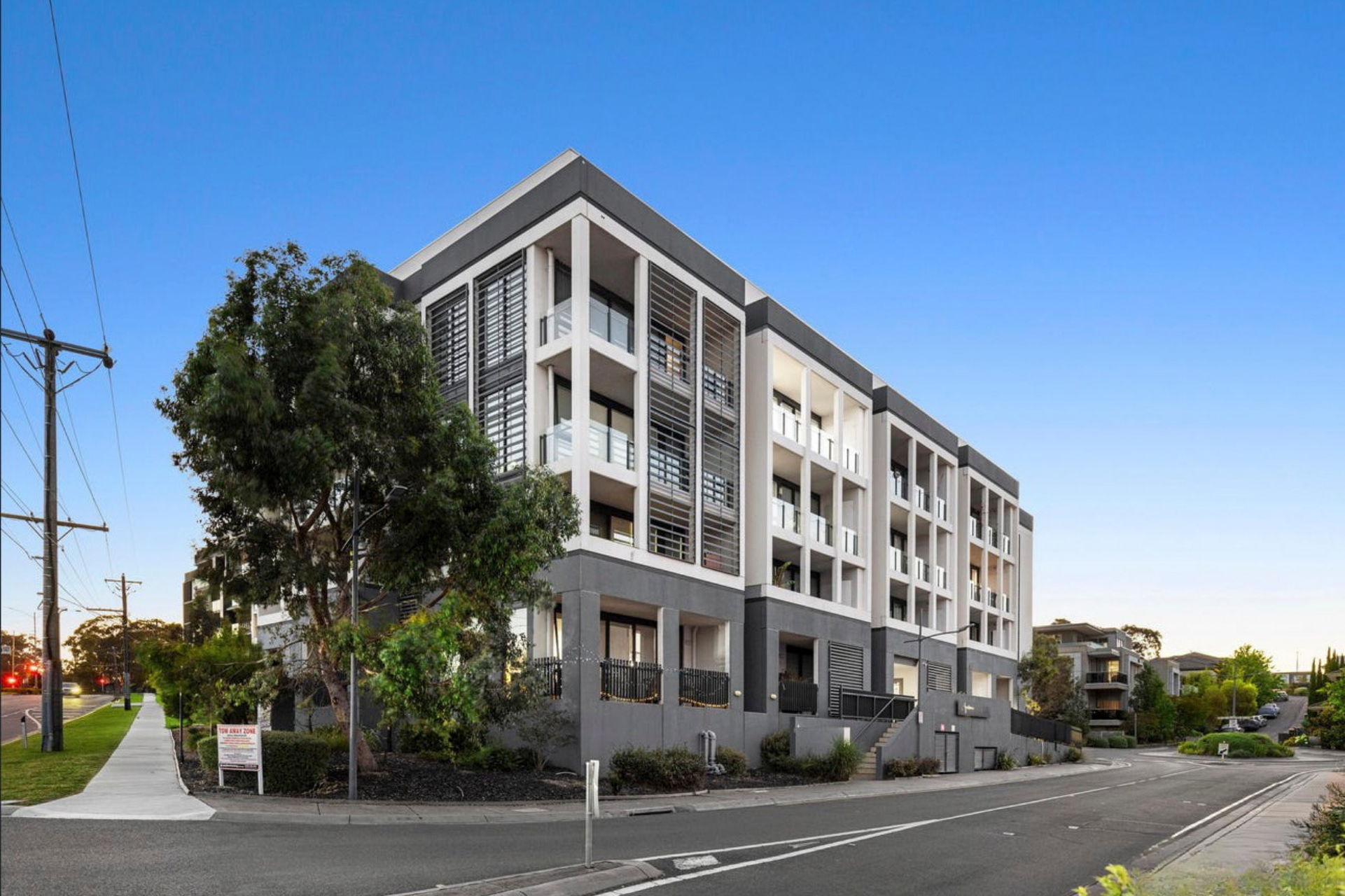 301/3 Red Hill Terrace, Doncaster East VIC 3109