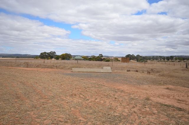 "NJ's" Tarnma Road, MARRABEL SA 5413