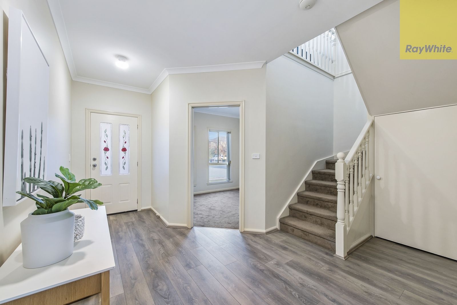 1 Kings Domain, Caroline Springs, VIC 3023