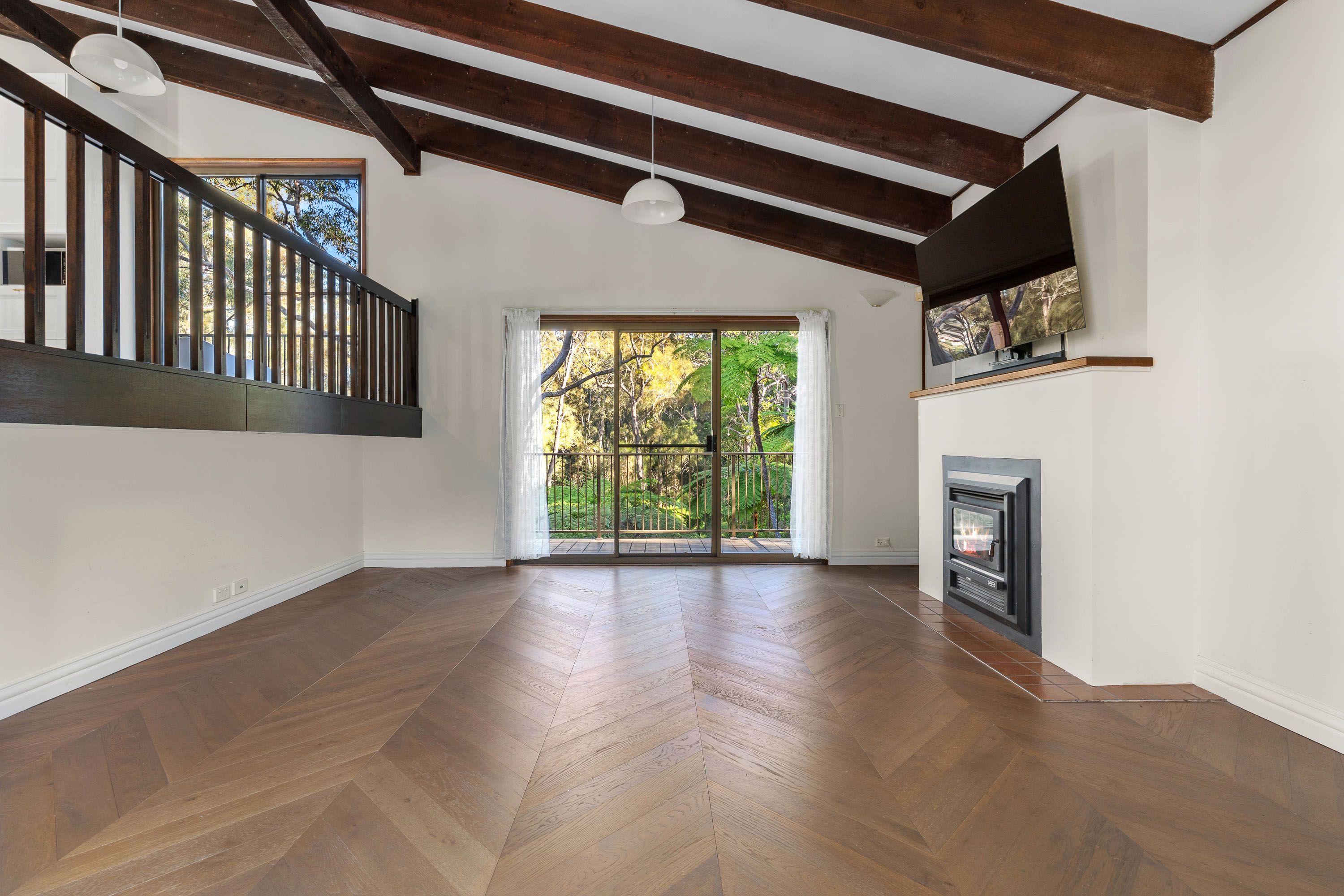 125 Gungah Bay Road — photo 4 of 11