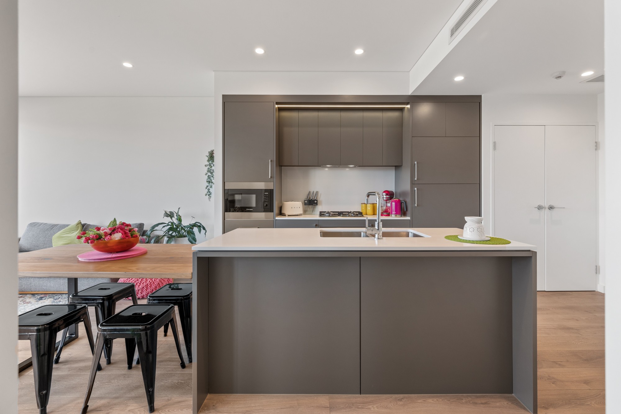 504/91 Lord Sheffield Circuit, Penrith, NSW 2750