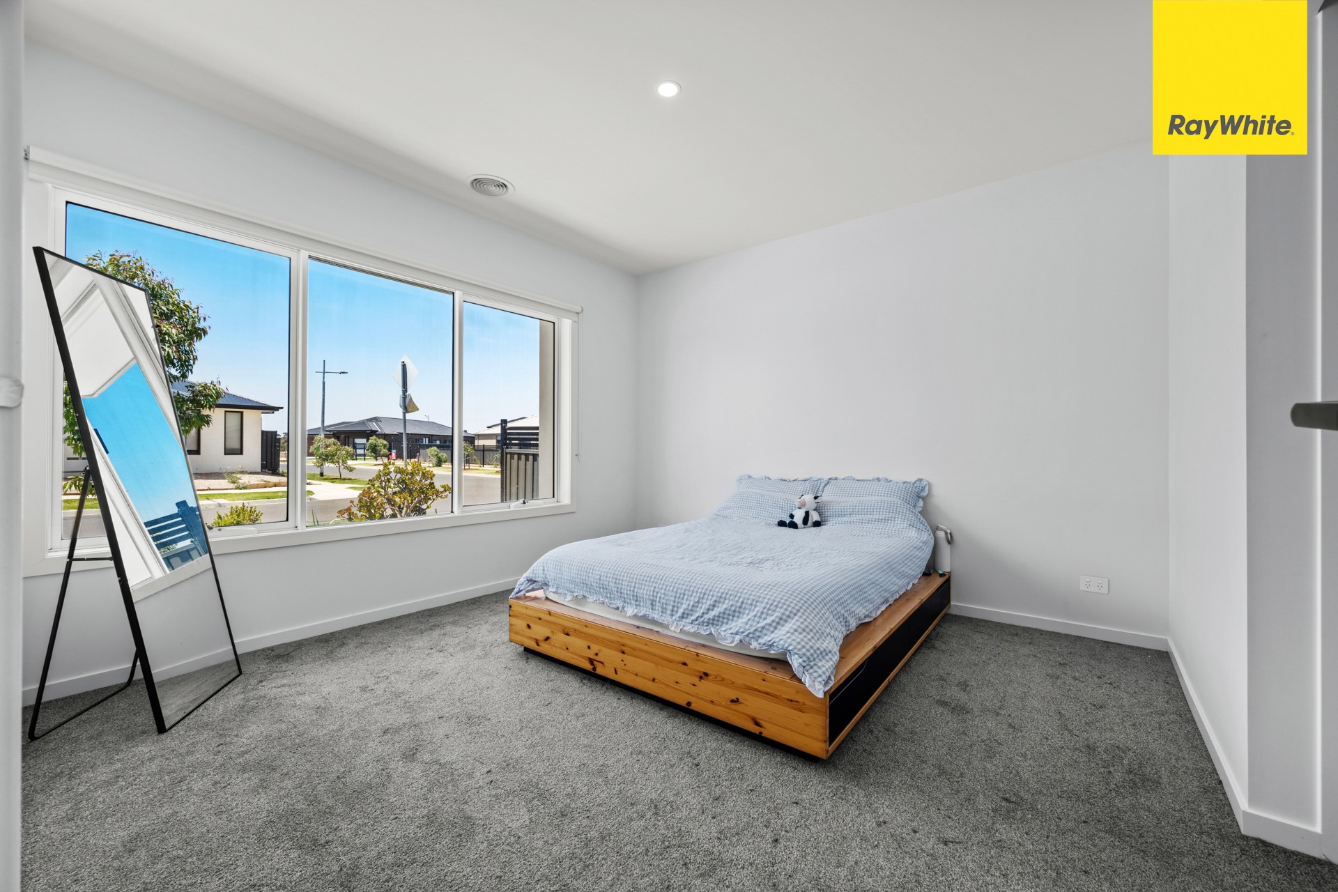 19 Cyad Way, MANOR LAKES, VIC 3024