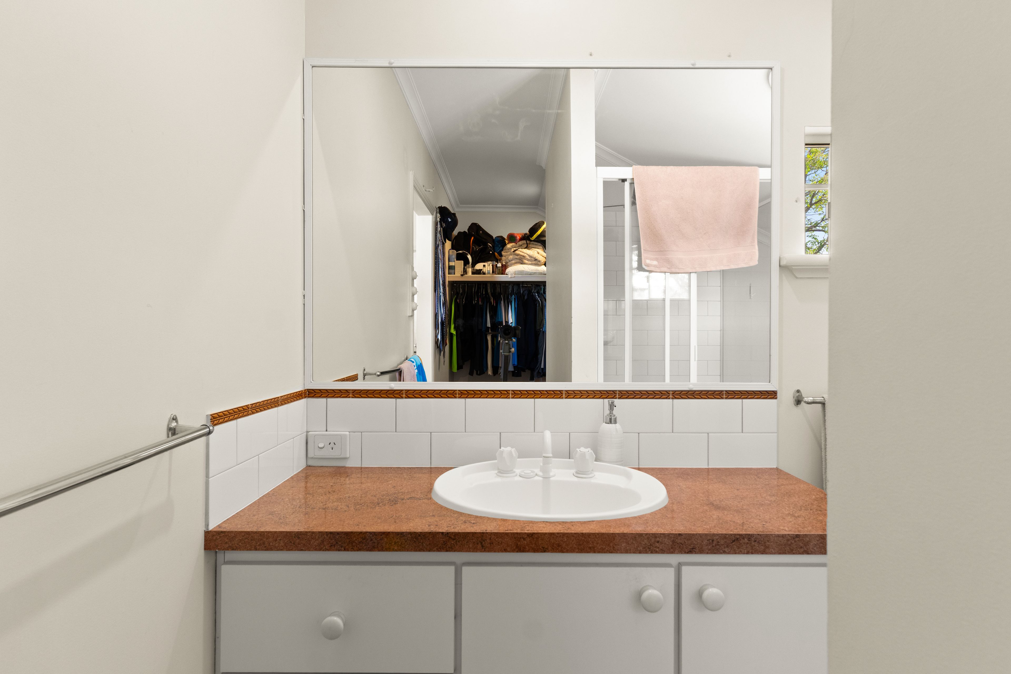 17B Knutsford Street — photo 15 of 22