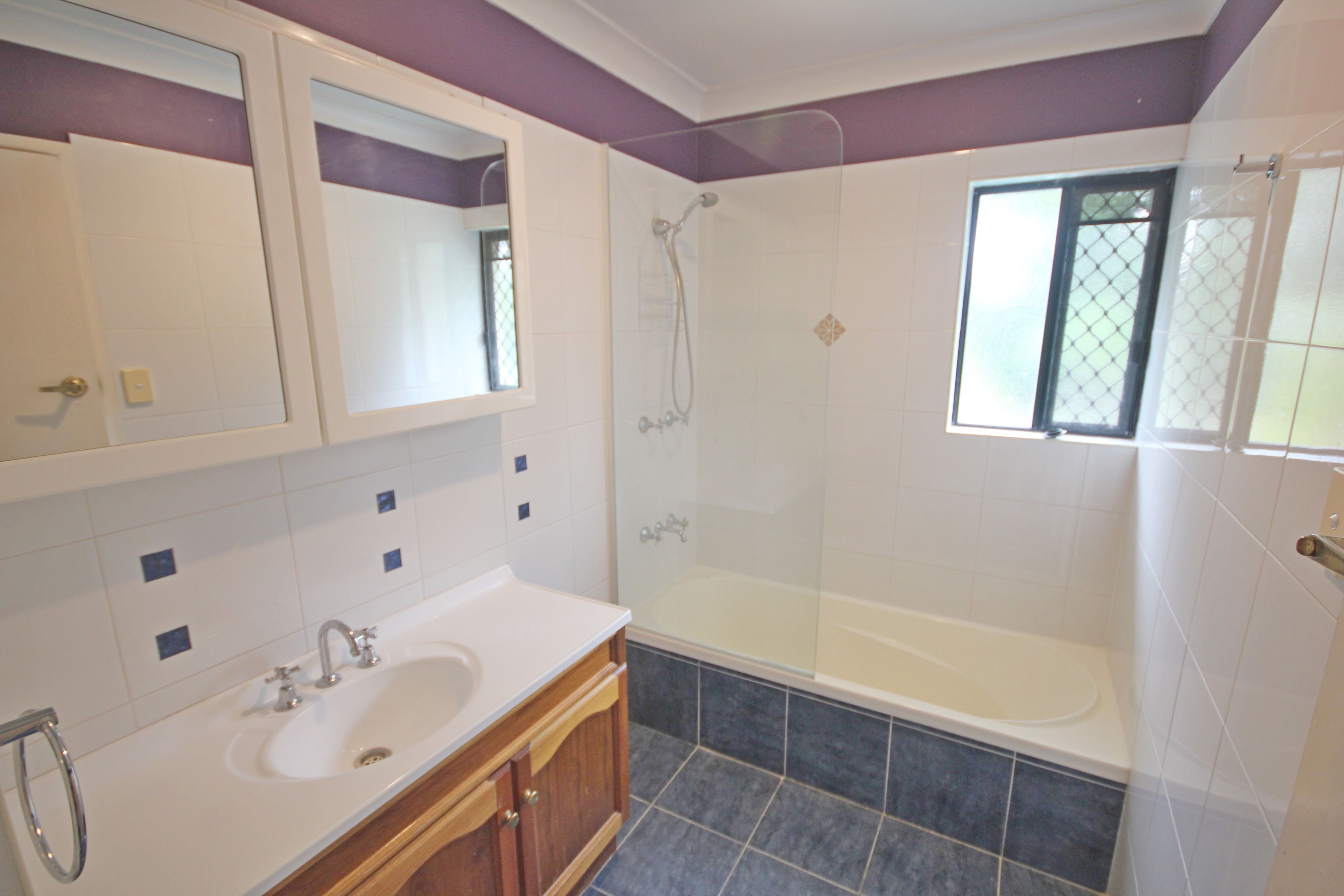 10 Osborne Court — photo 5 of 11