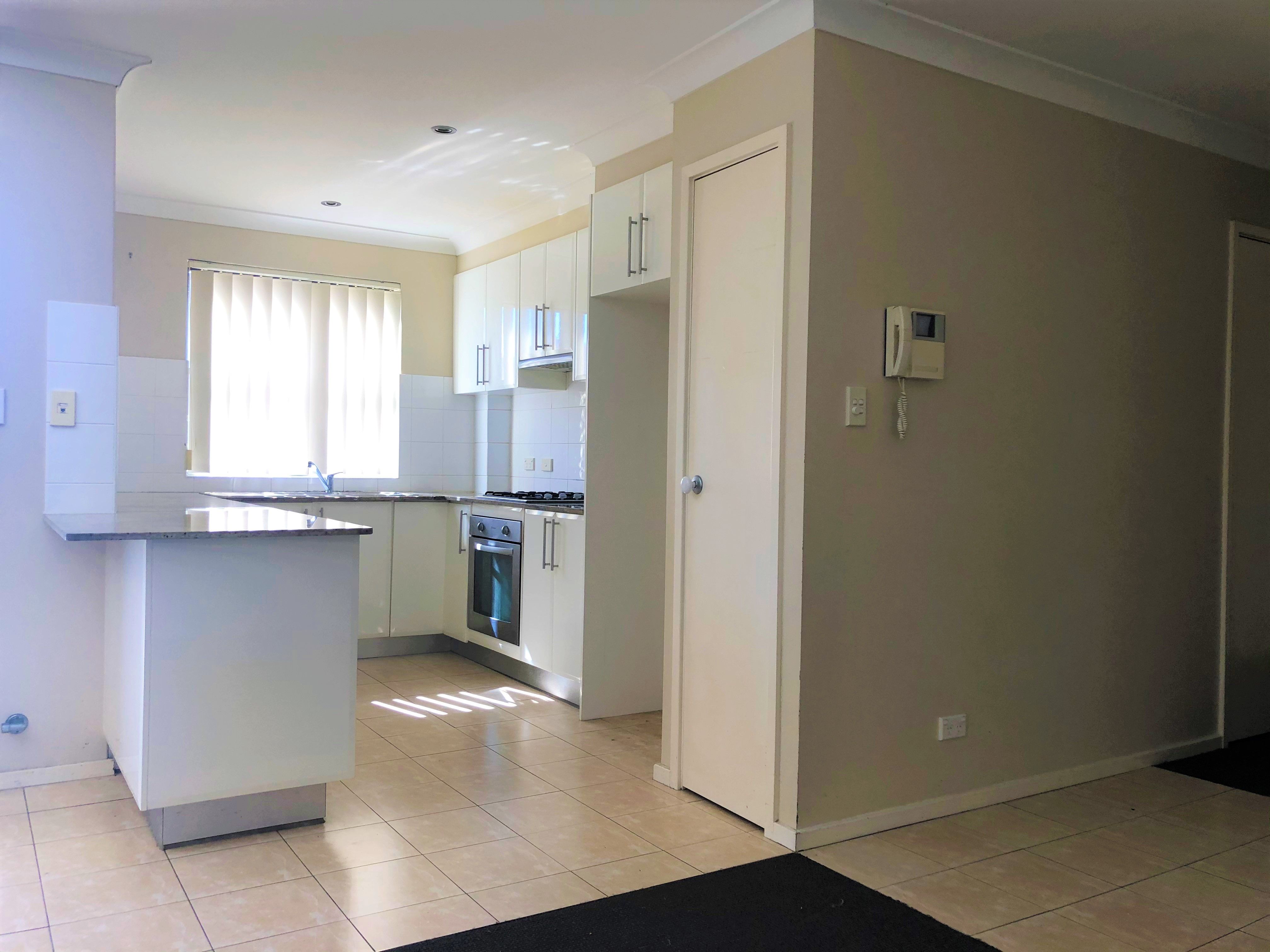 4/13 Cambridge Avenue, Fairy Meadow, NSW 2519