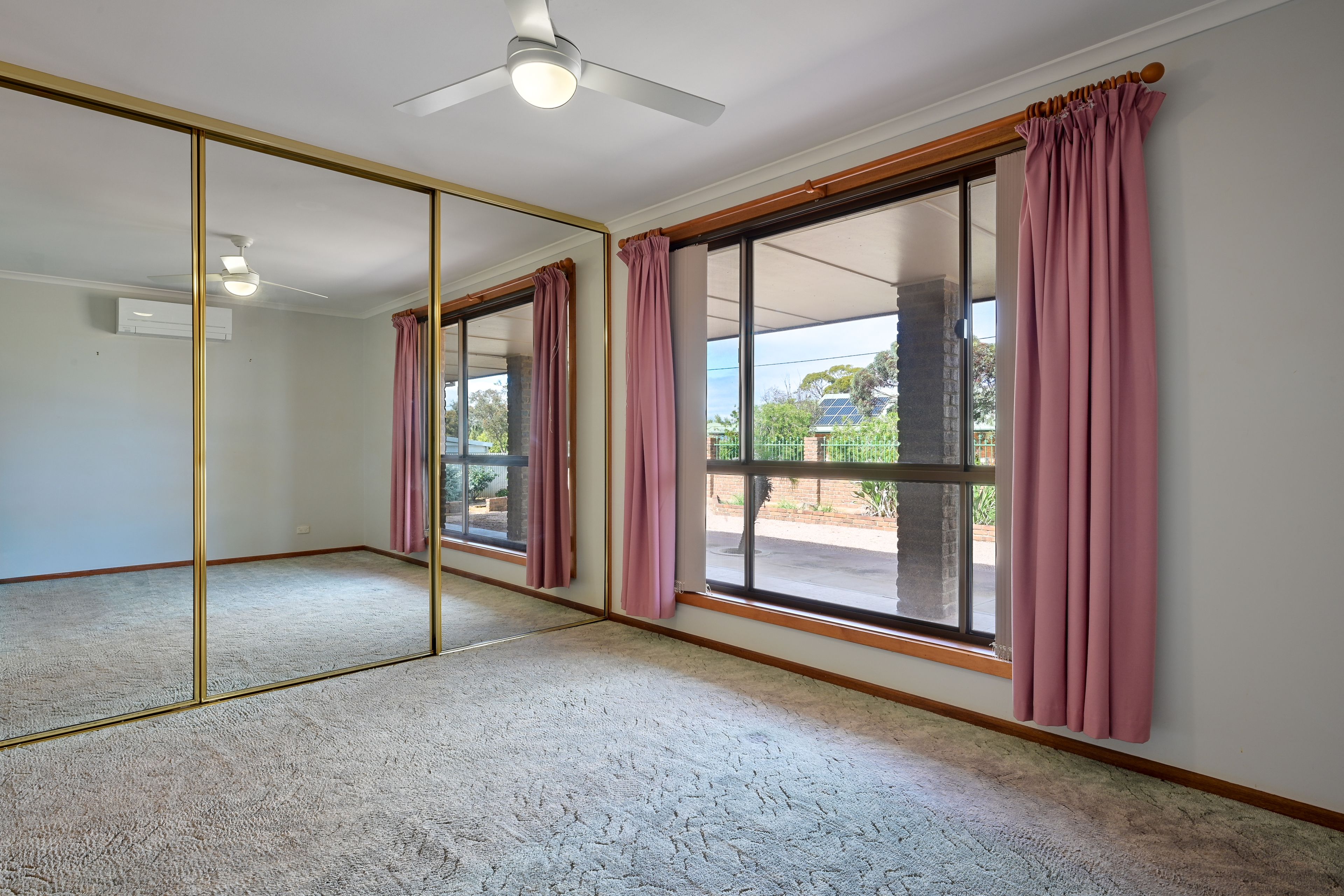 17 Mckerlie Street — photo 9 of 20
