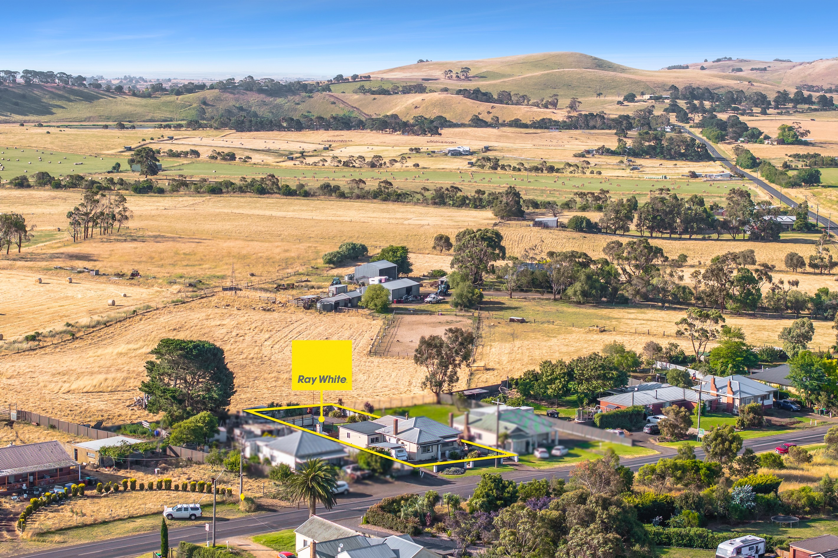 807 Corangamite Lake Road, Coragulac, VIC 3249