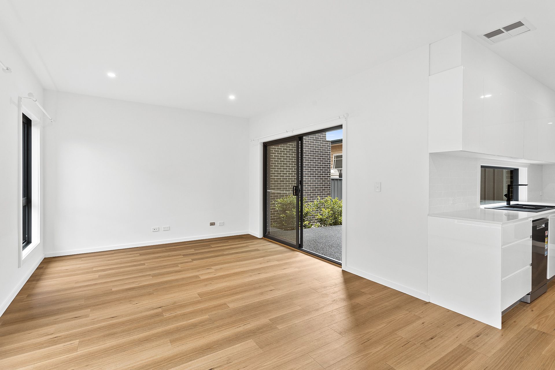 2/9 Reid Street, Shellharbour, NSW 2529