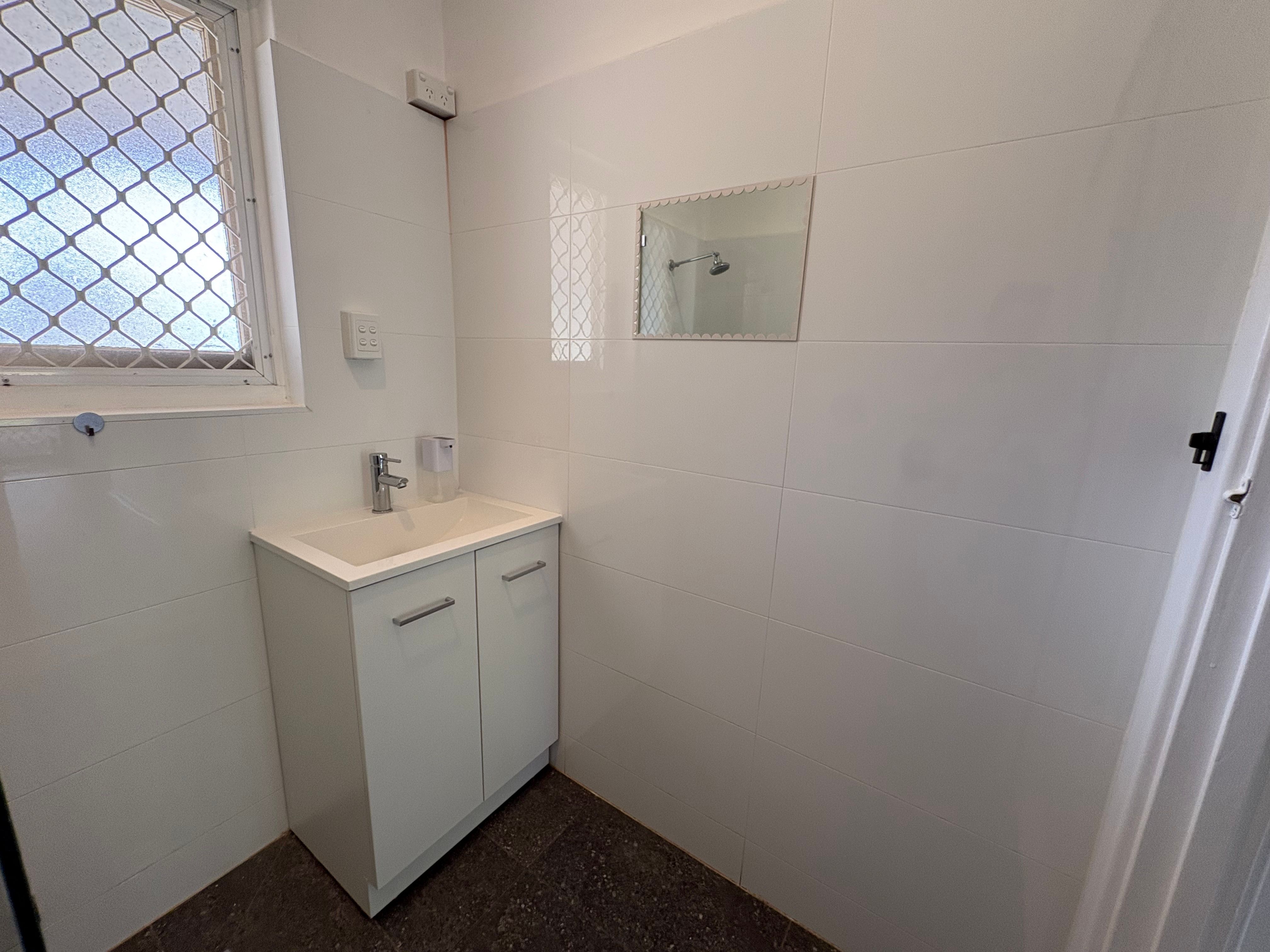 48 Ashfield Road — photo 11 of 11