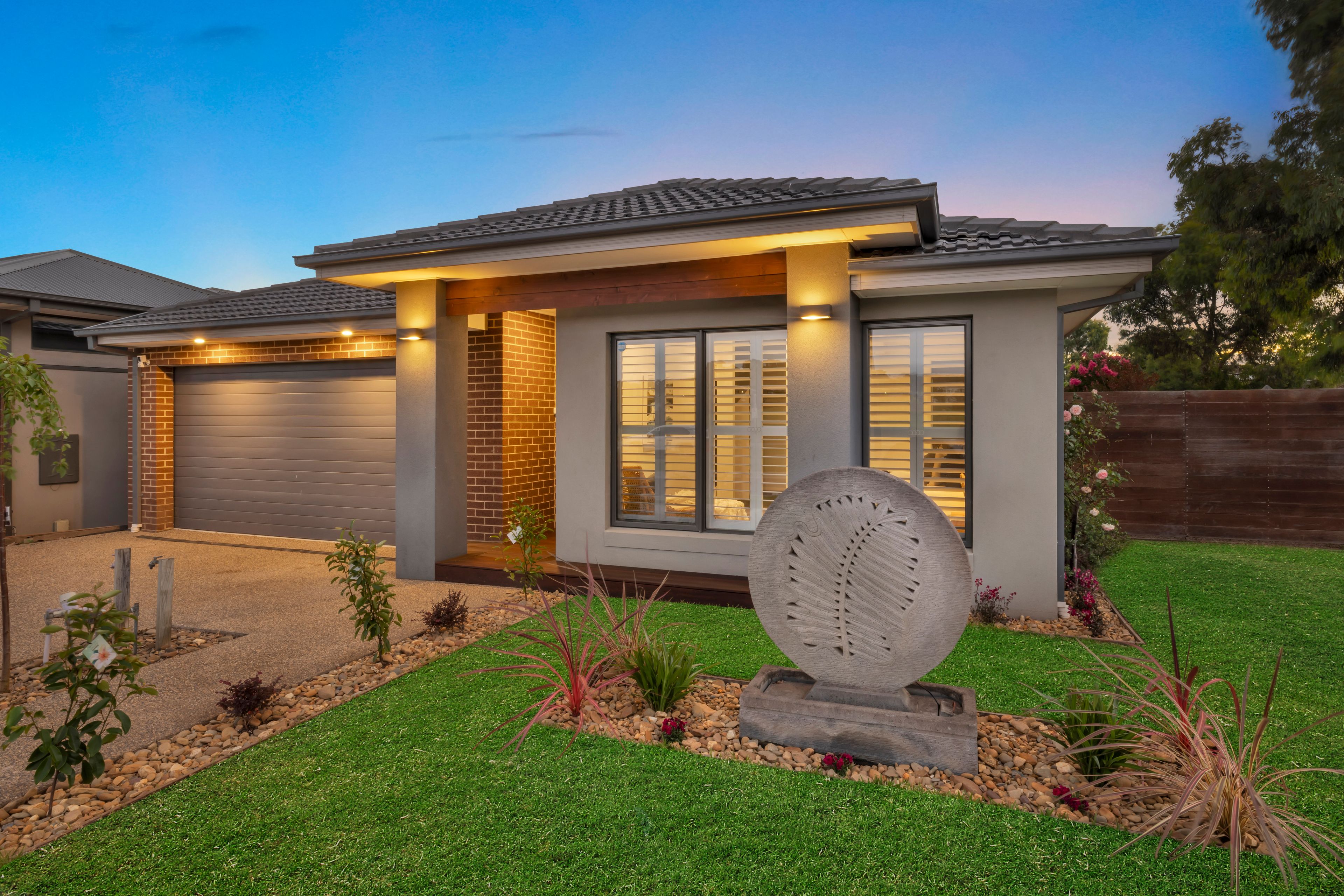 252 Pink Hill Boulevard, Officer VIC 3809