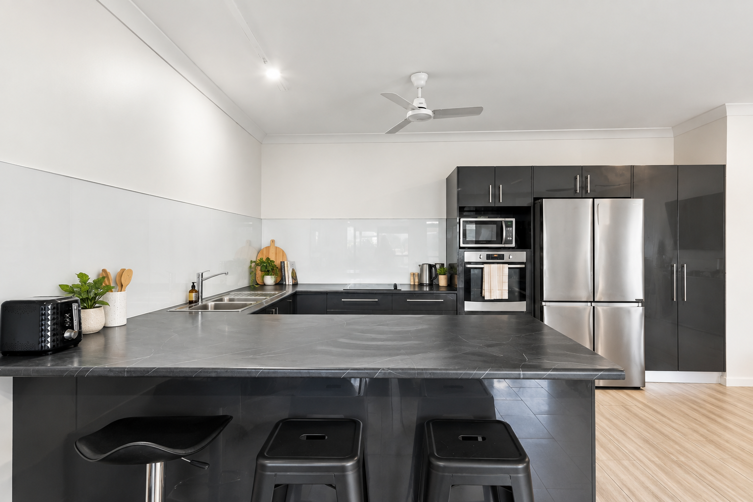5/47 Mannikan Court — photo 6 of 27