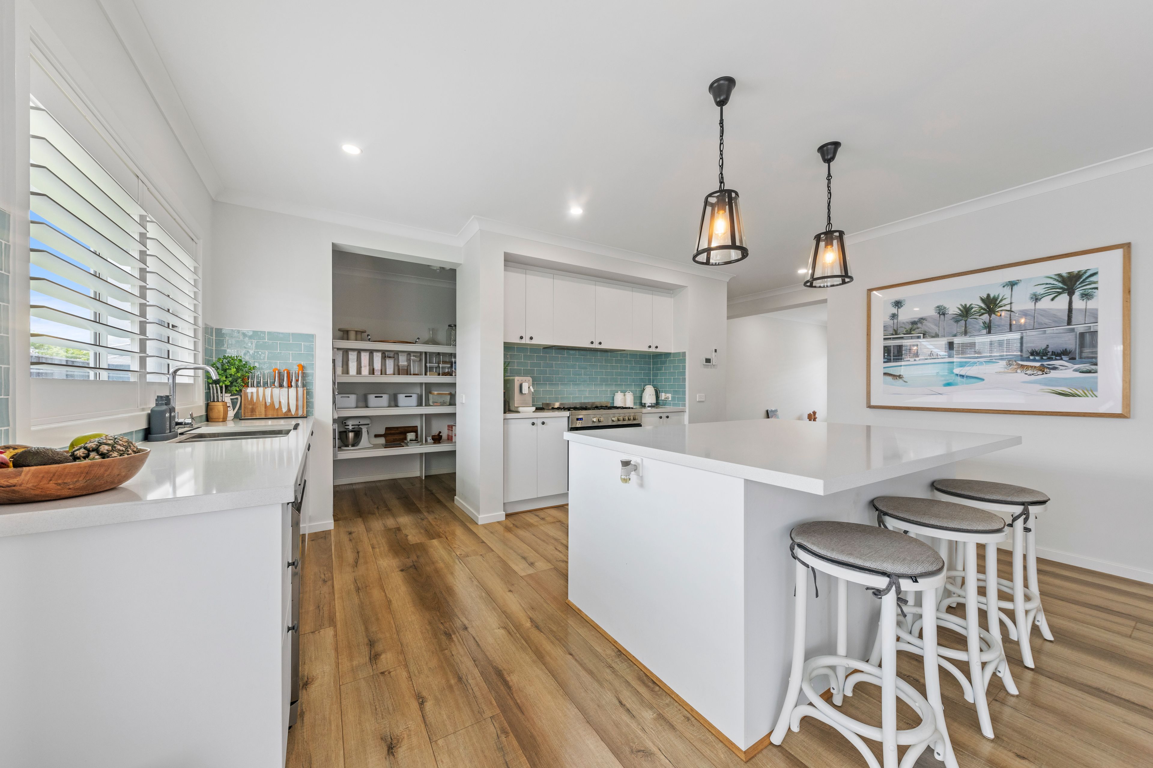 32 Heytesbury Drive — photo 4 of 24