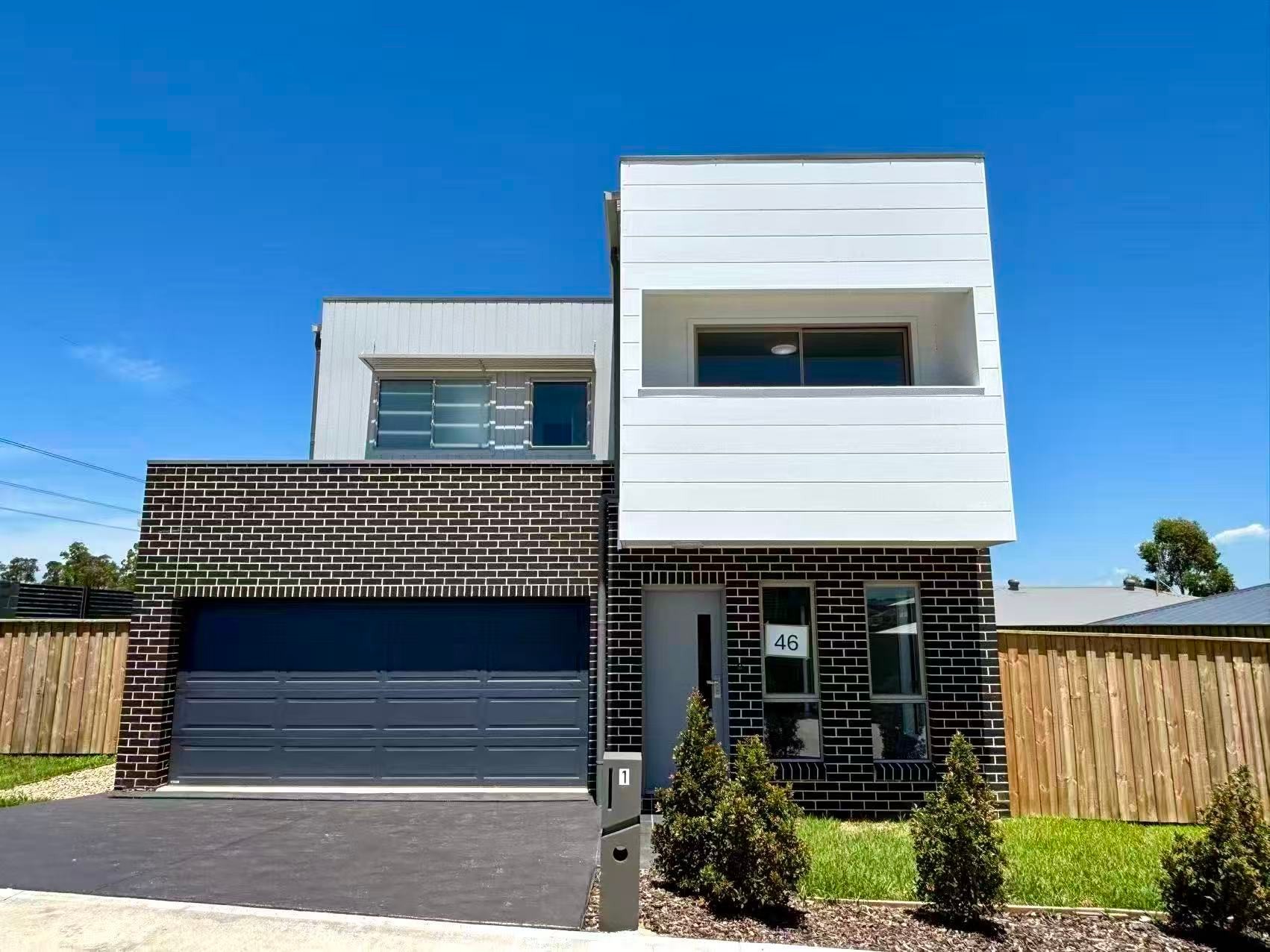 1 Latifa Glade, Riverstone, NSW 2765