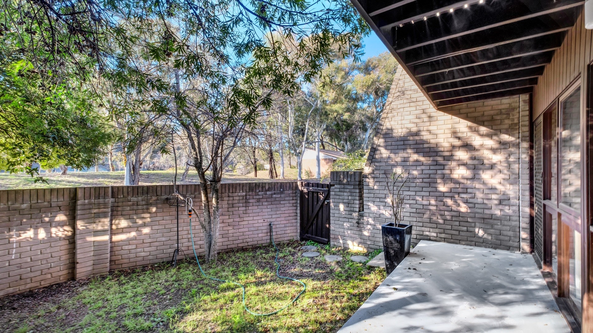 4 McMinn Close, Phillip, ACT 2606