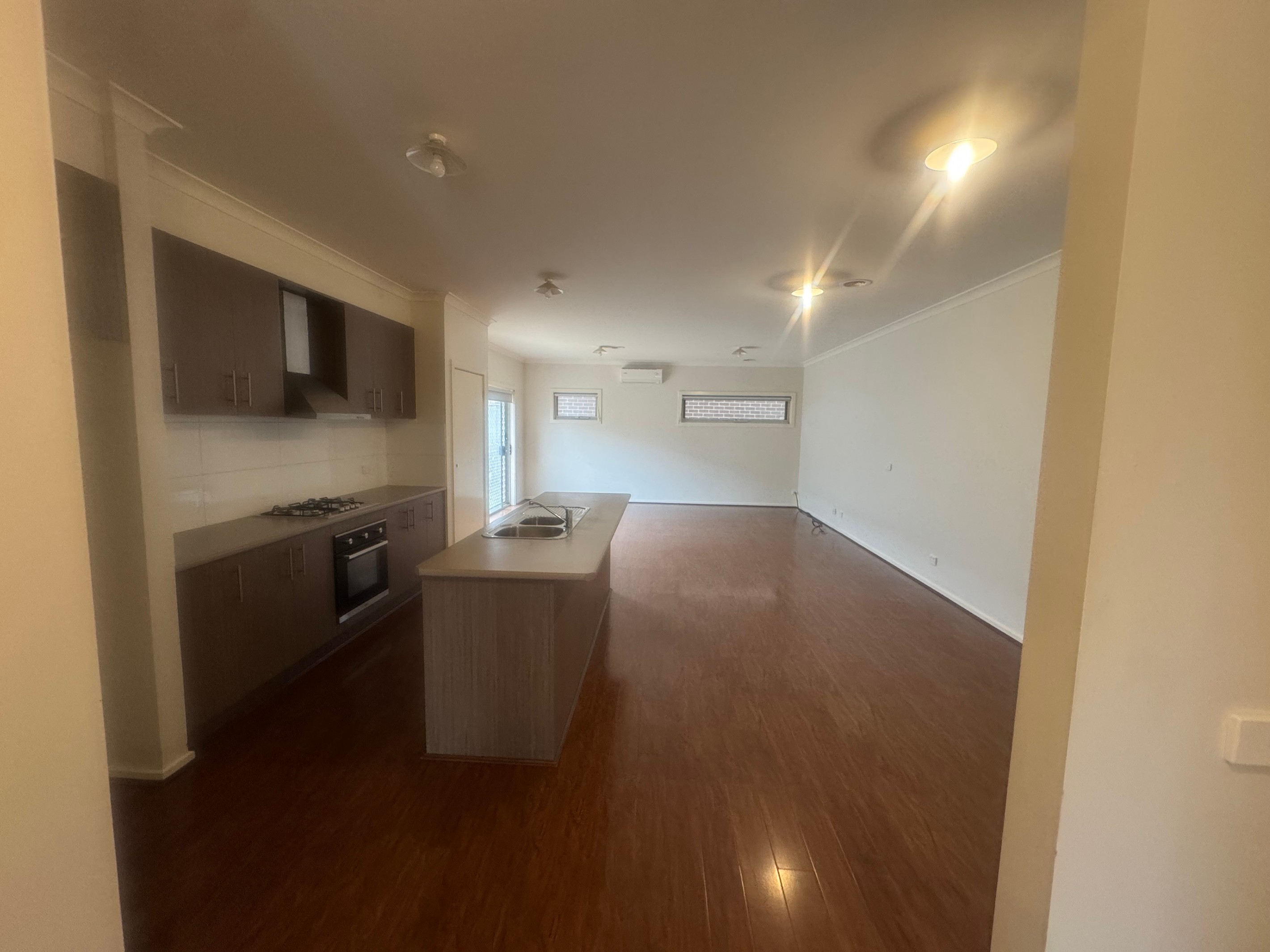 2B Mark Drive, Tarneit, VIC 3029