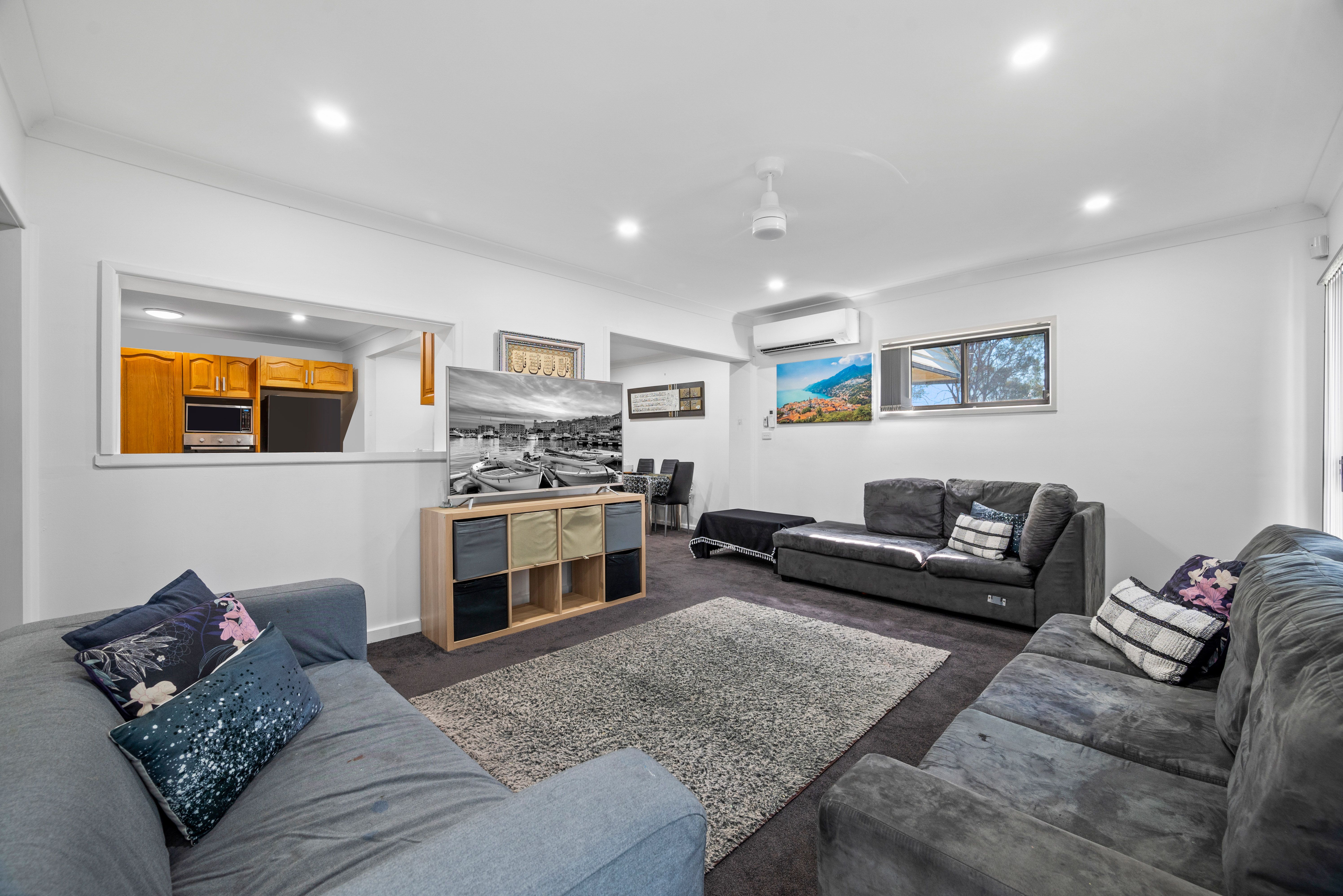 12 Yate Place, Macquarie Fields, NSW 2564