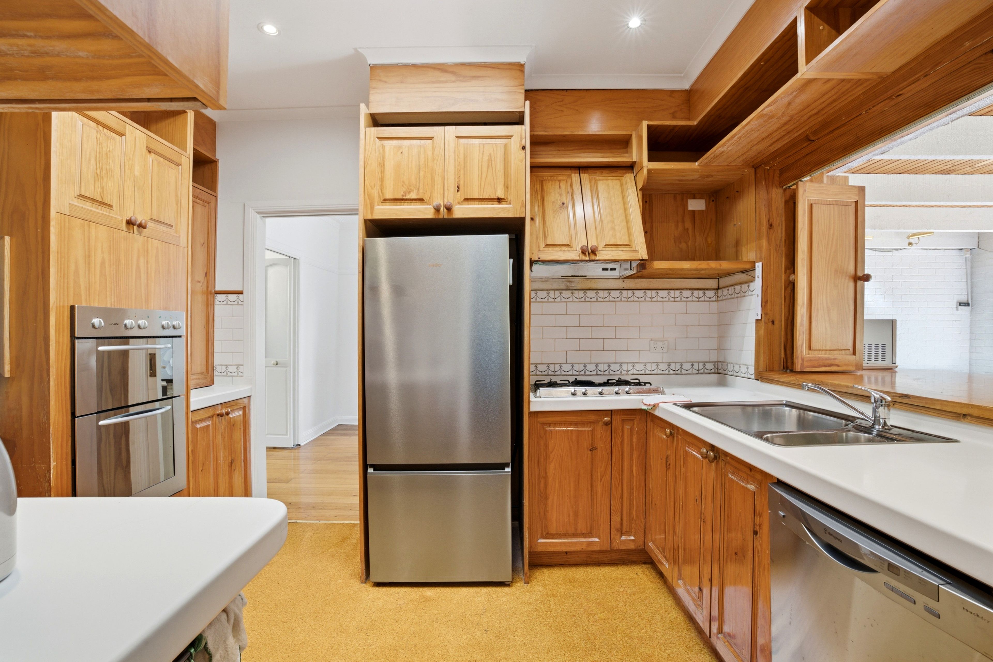 15 Lansdown Street — photo 5 of 11