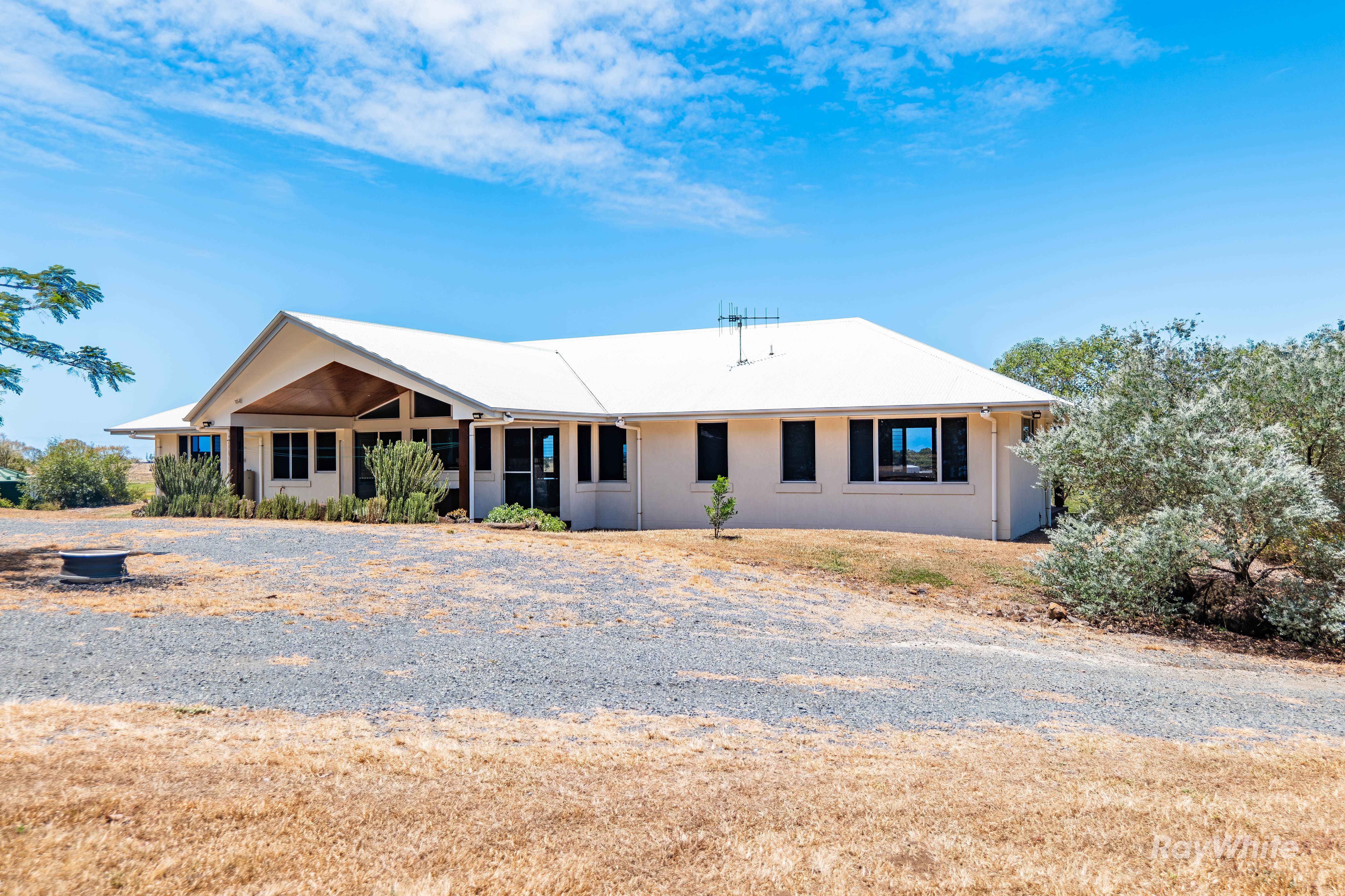 86 Harts Road, Elliott Heads, QLD 4670